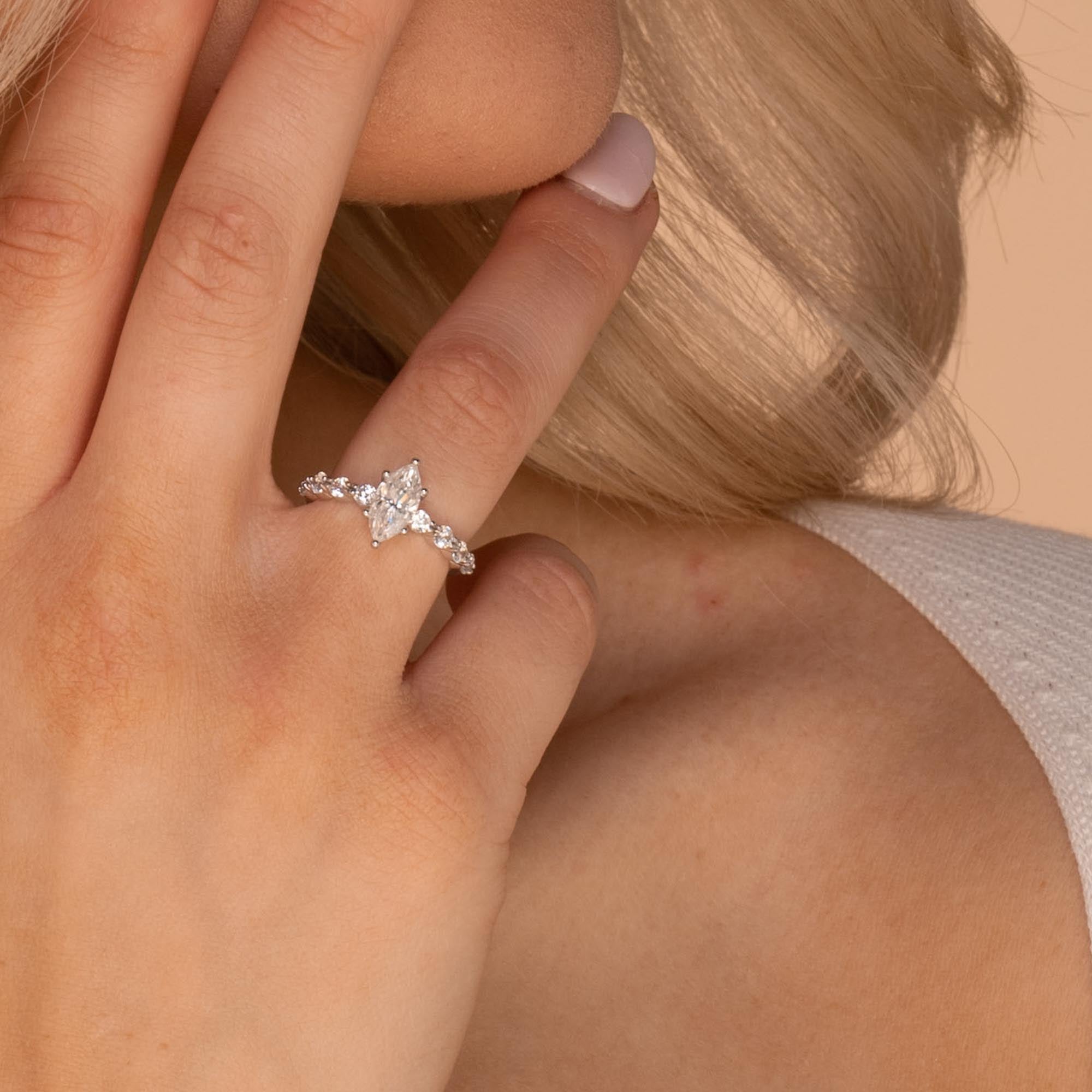 1 ct The Elizabeth Moissanite Diamond Engagement Ring - Camile & Stone