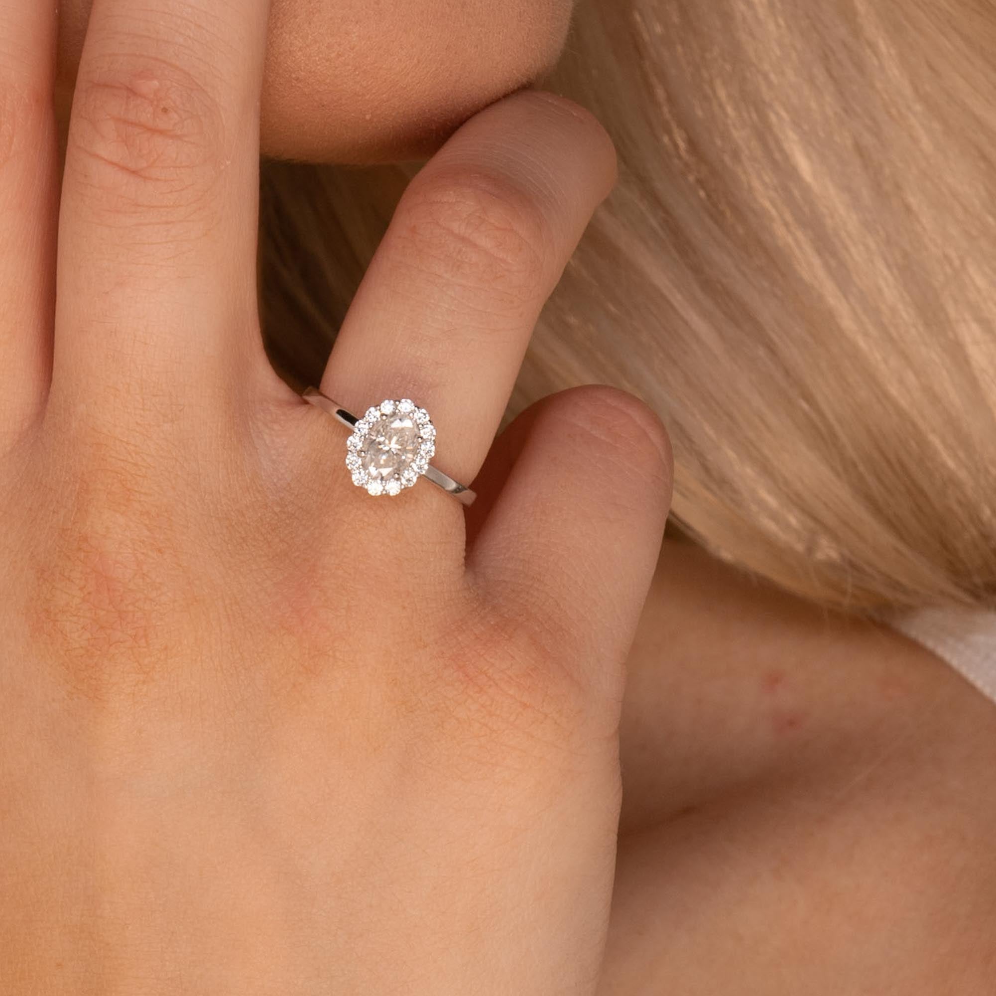 1.0 ct Oval Moissanite Diamond Ring - Camile & Stone