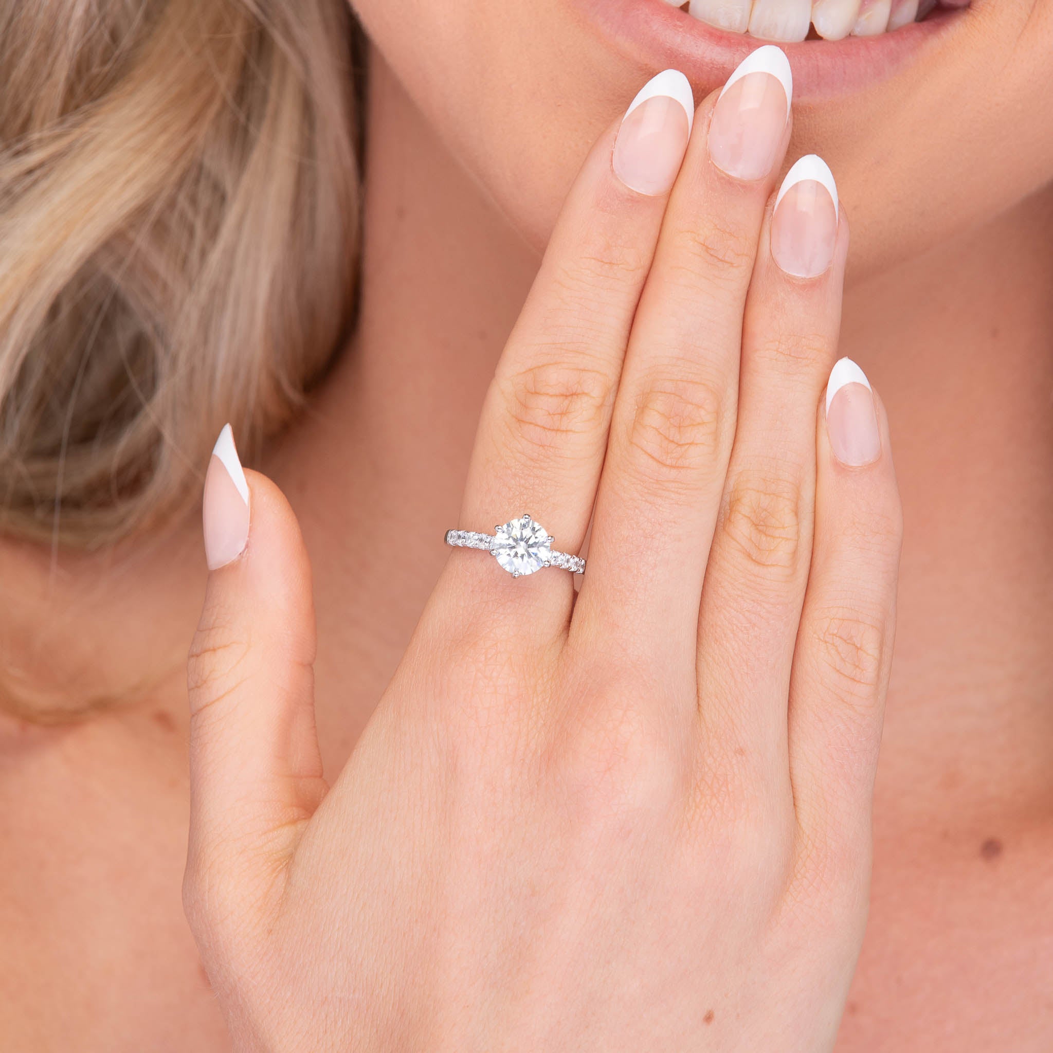 2 ct The Classic Moissanite Diamond Engagement Ring - Camile & Stone