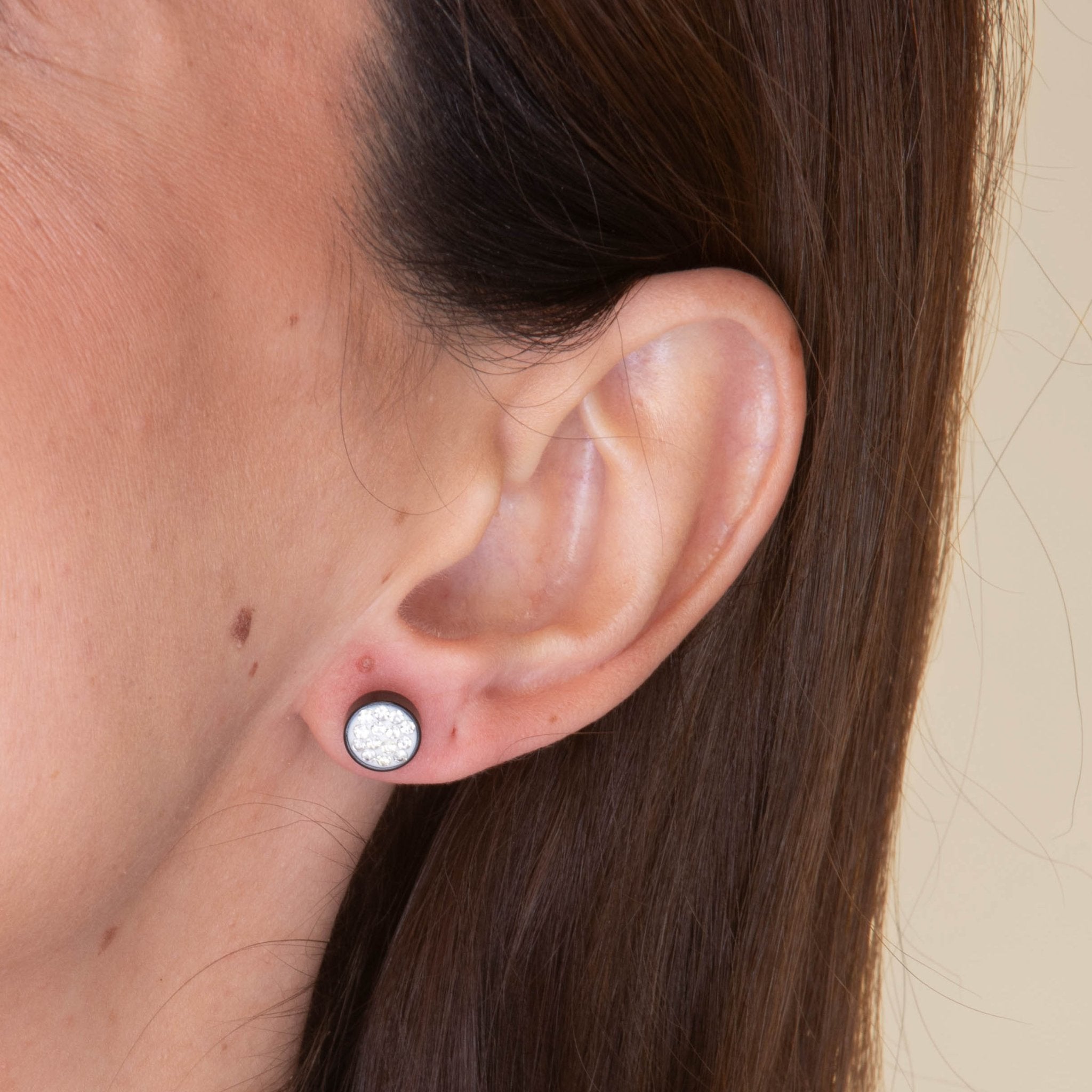 8mm Unisex Circle Crystal Stud Earrings - Camile & Stone