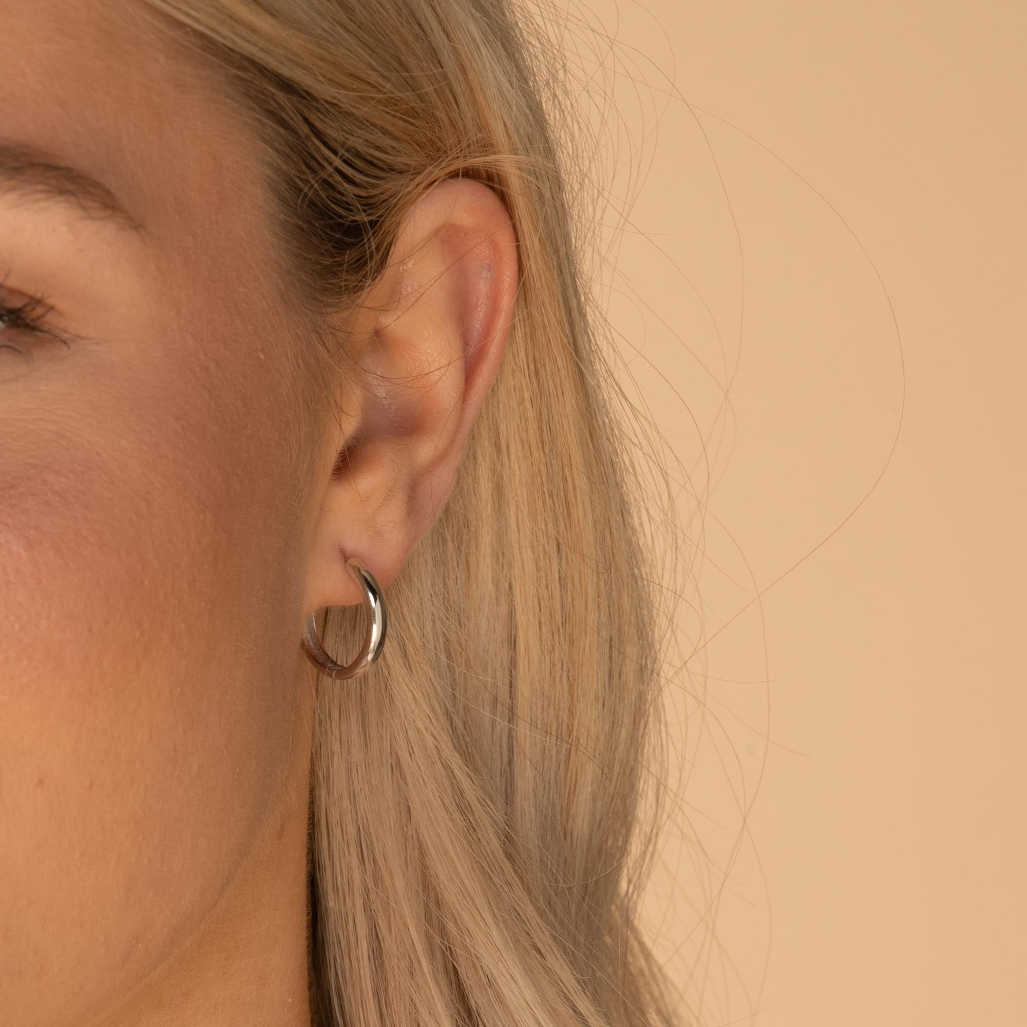 Basic Large Huggie Hoop Earrings - Camile & Stone