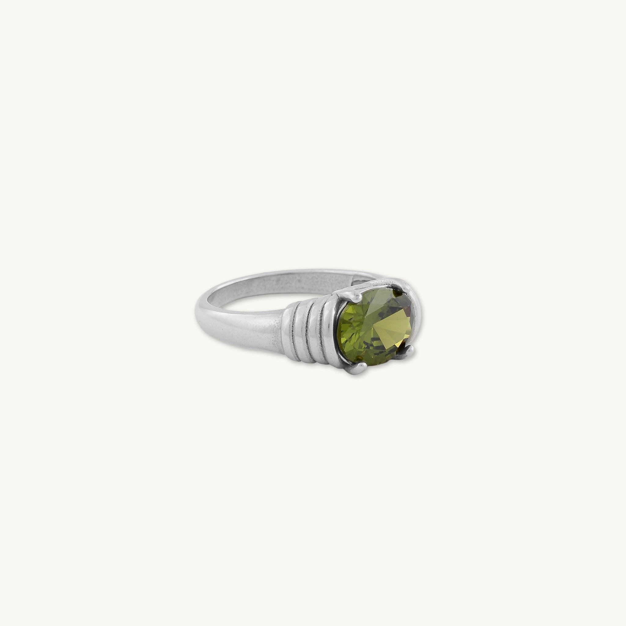 Bentley Oval Peridot Statement Ring - Camile & Stone