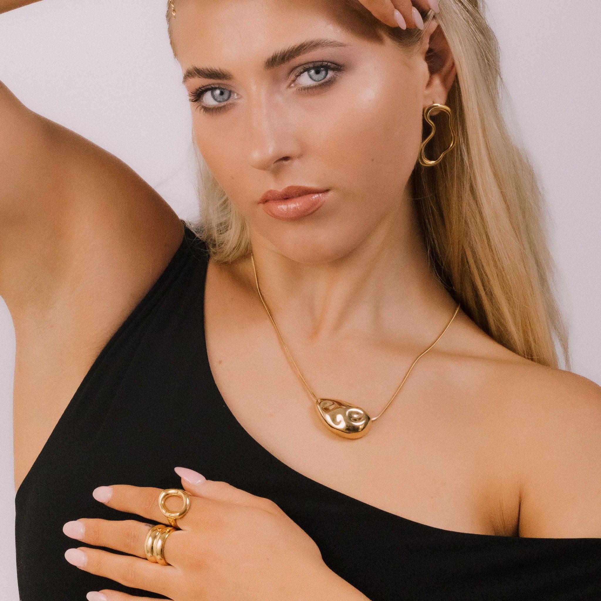 Brooklyn Statement Stud Earrings - Camile & Stone