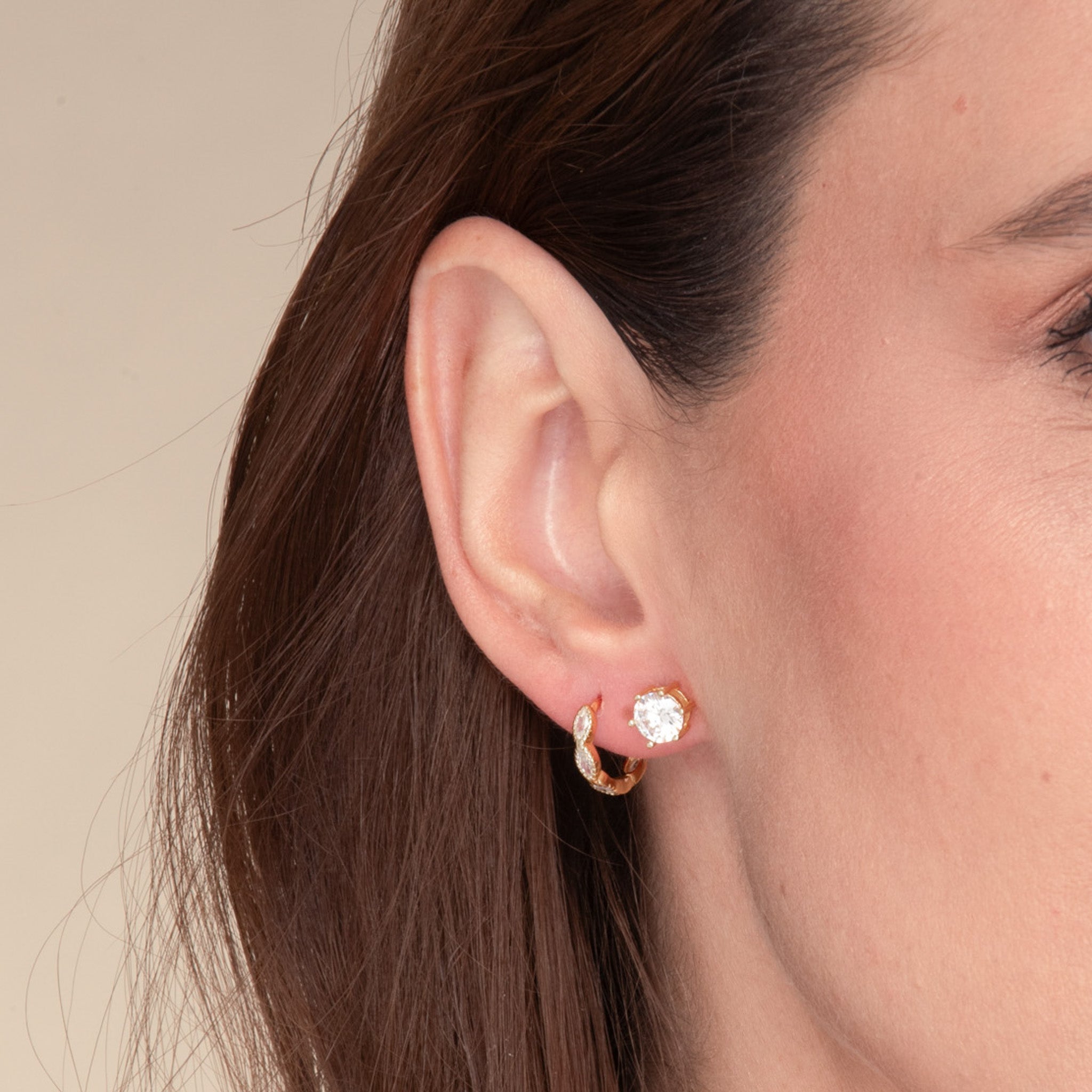 Classic 6 Claw Sapphire Stud Earrings - Camile & Stone