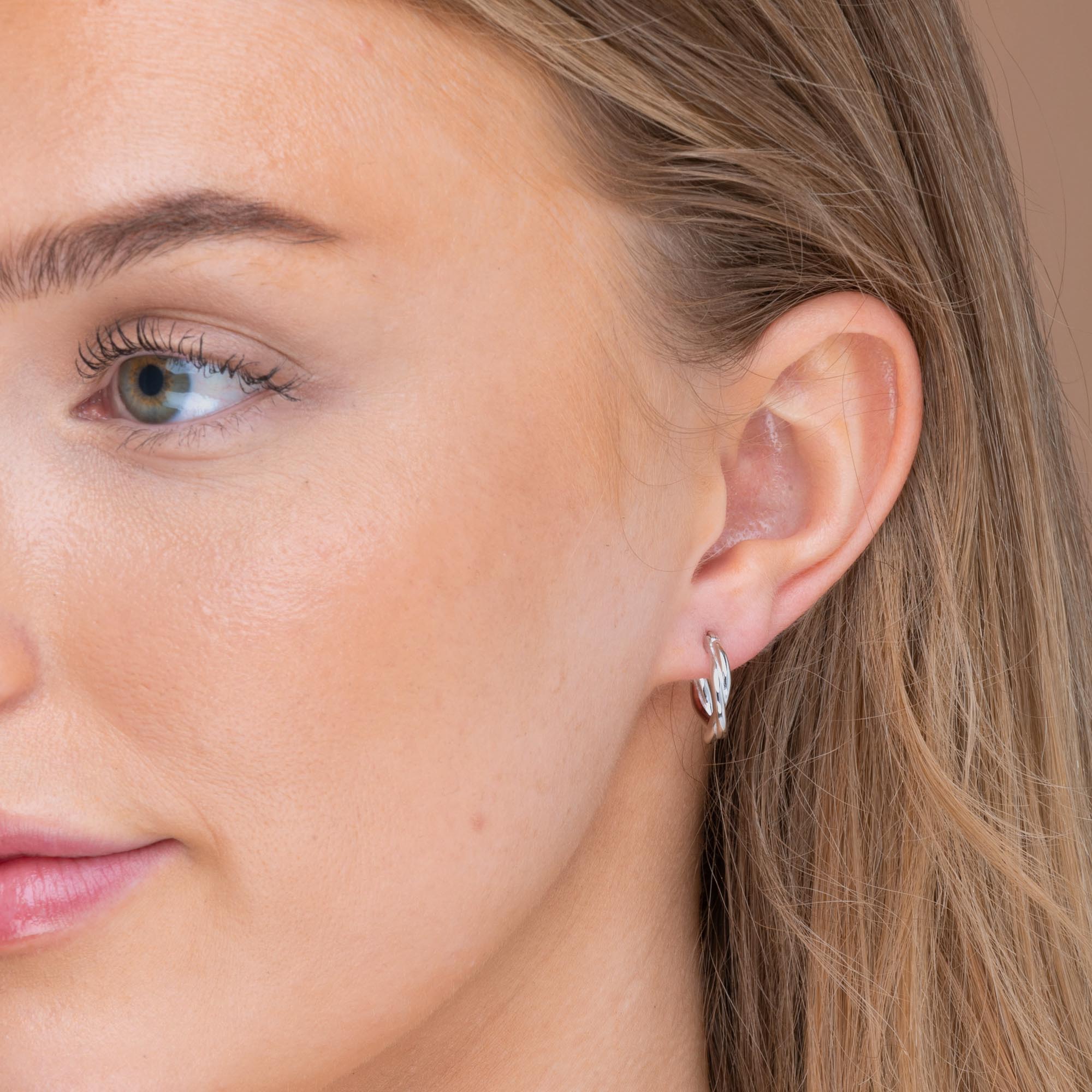 Classic Twist Hoop Earrings - Camile & Stone