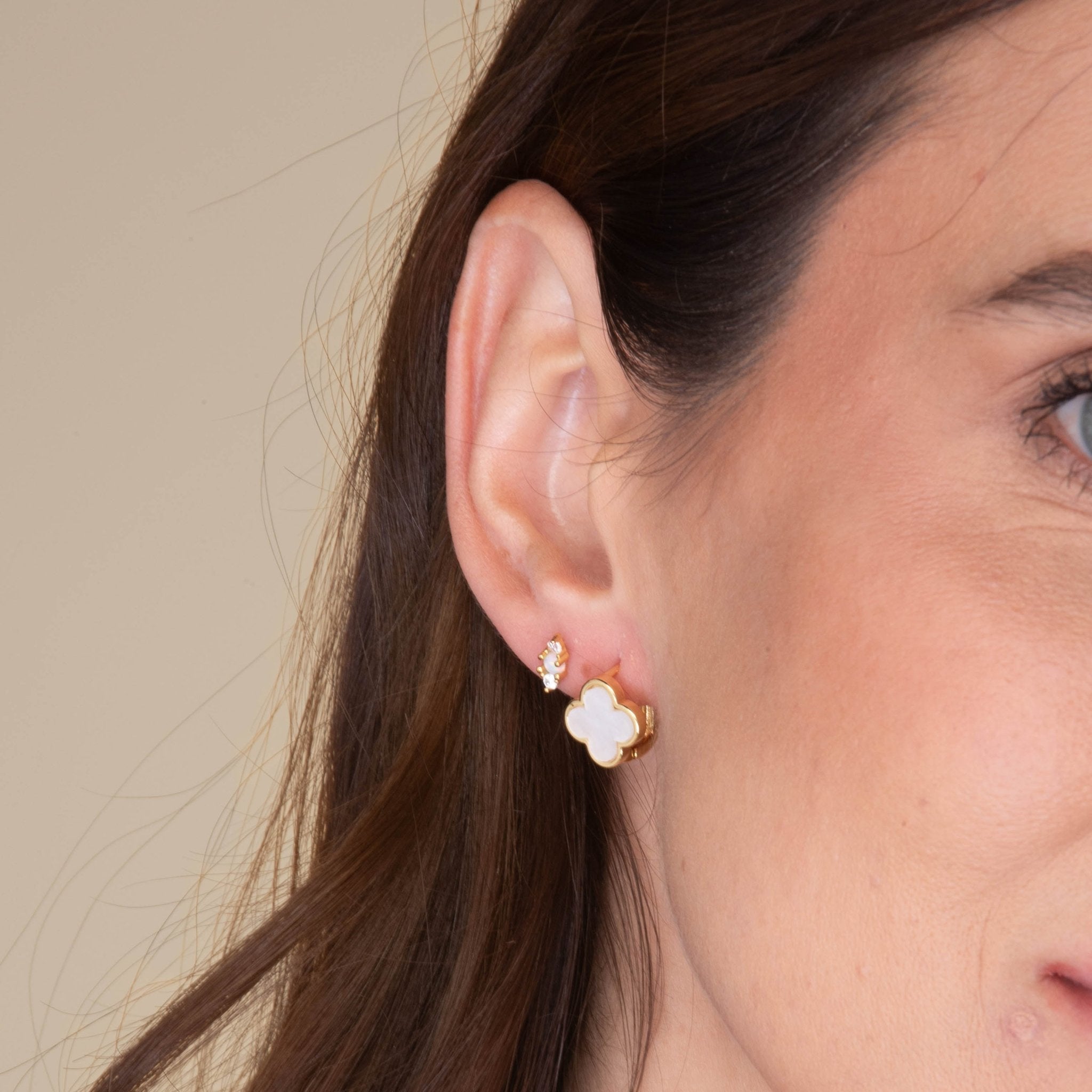 Clover Mother Of Pearl Huggie Earrings - Camile & Stone