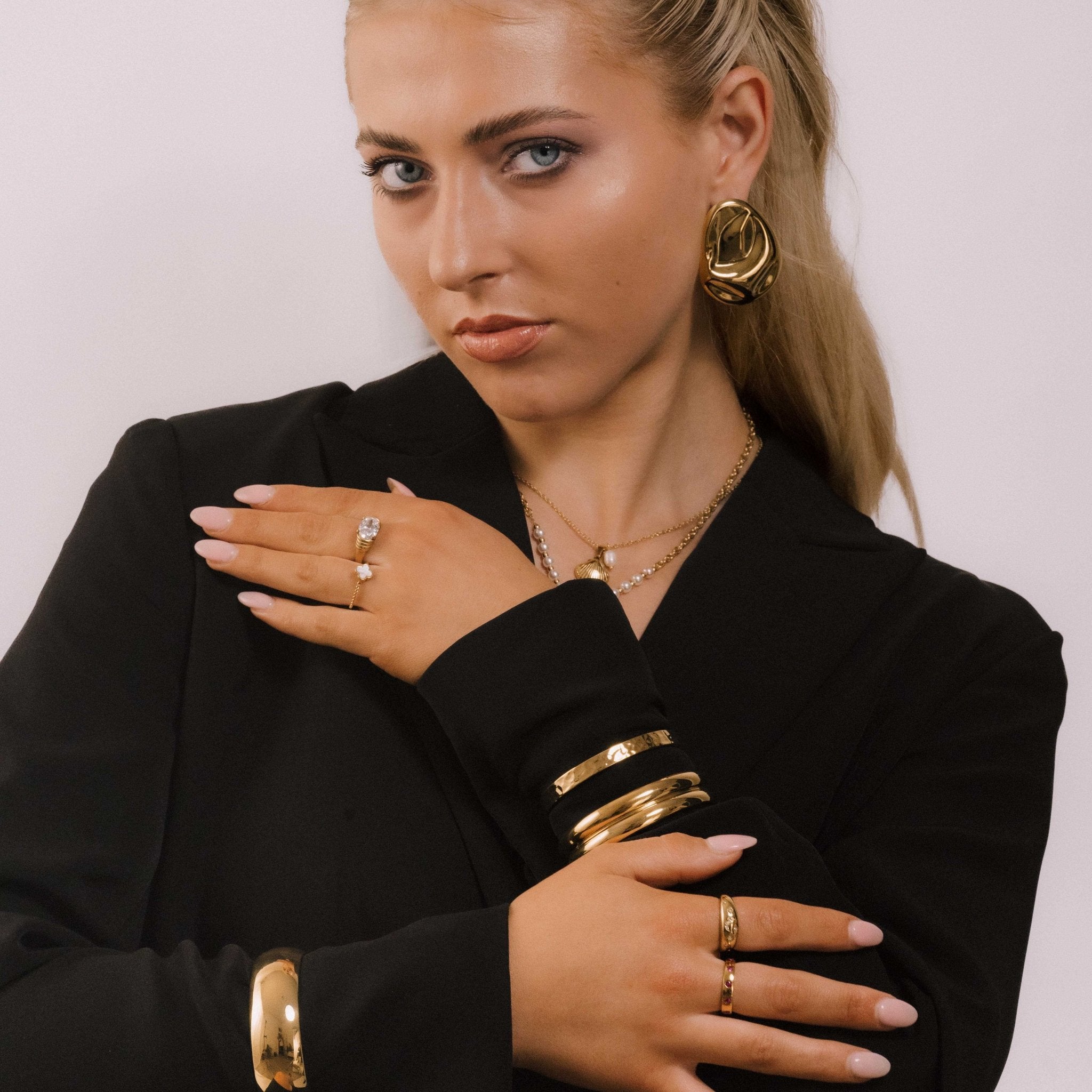 Clover Pearl Twist Stacker Ring - Camile & Stone