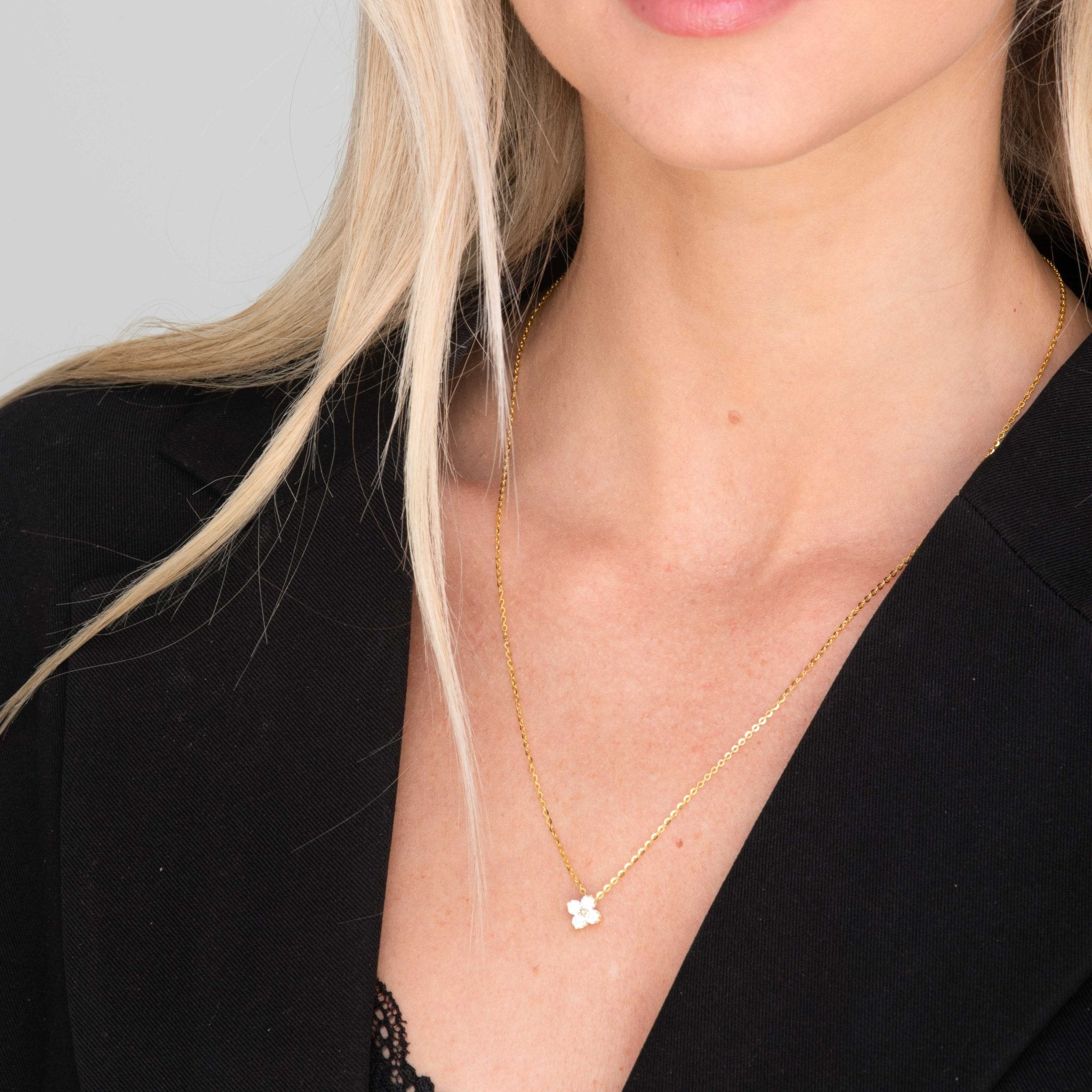 Clover Sapphire Chain Necklace - Camile & Stone