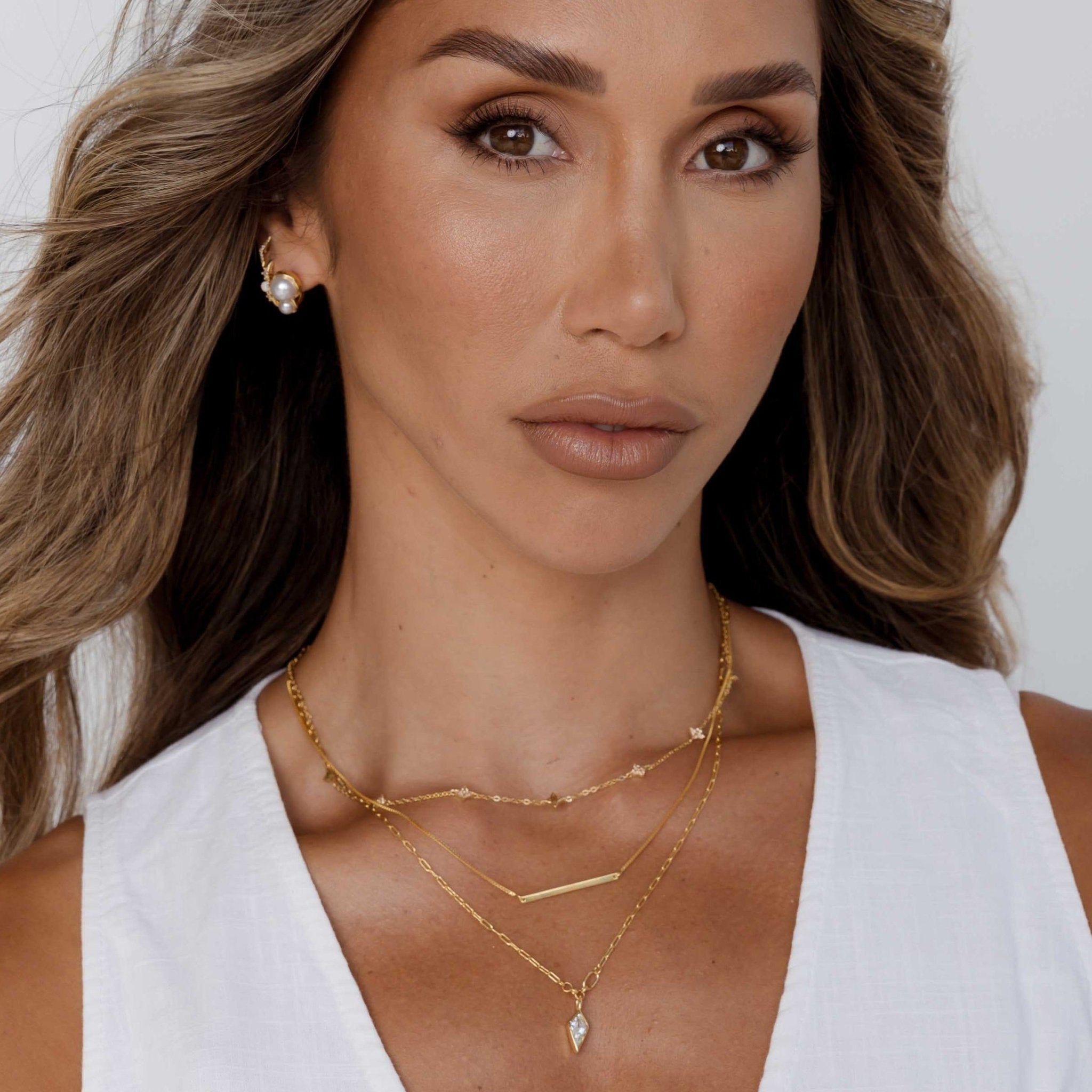 Clover Station Sapphire Necklace - Camile & Stone