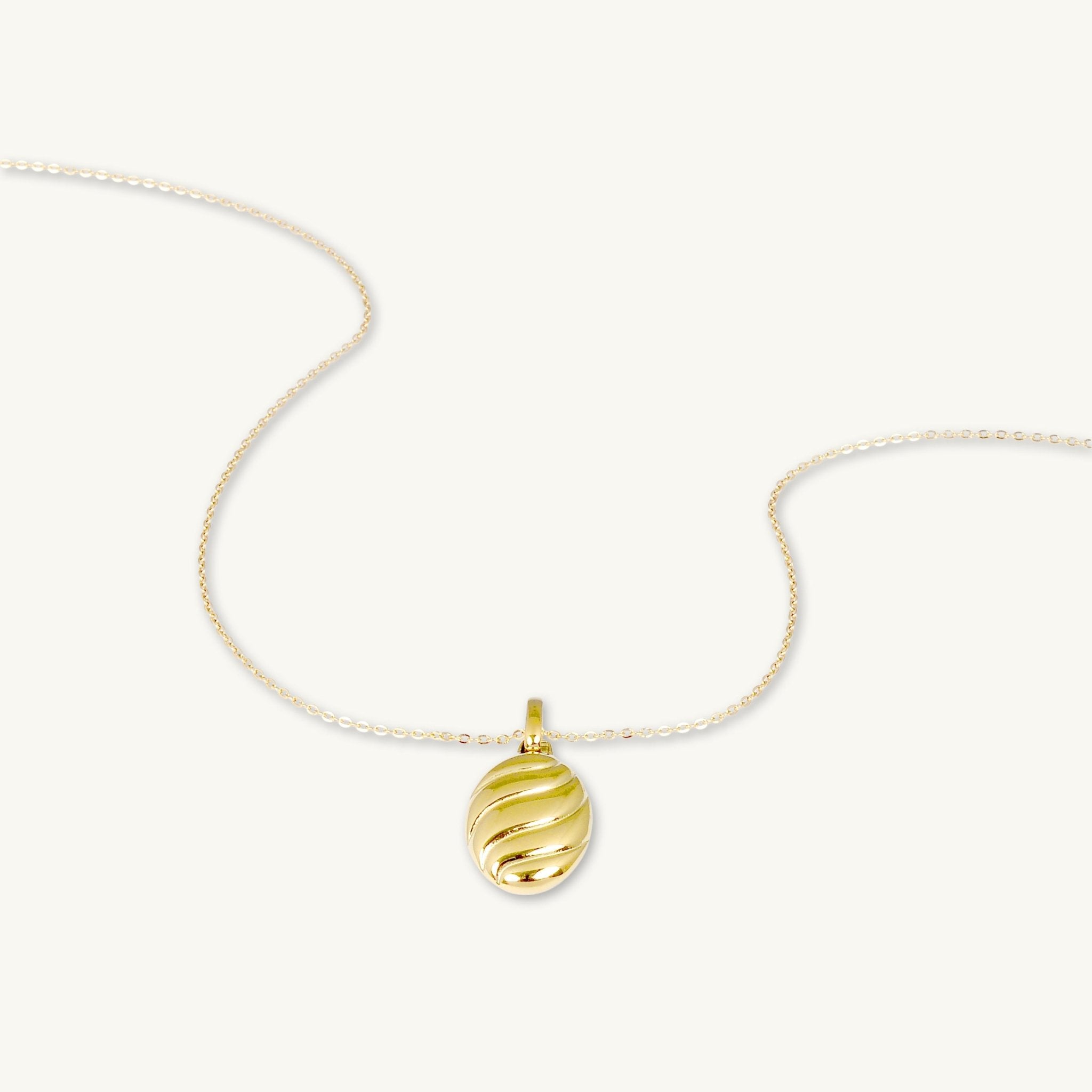 Croissant Dome Oval Necklace - Camile & Stone