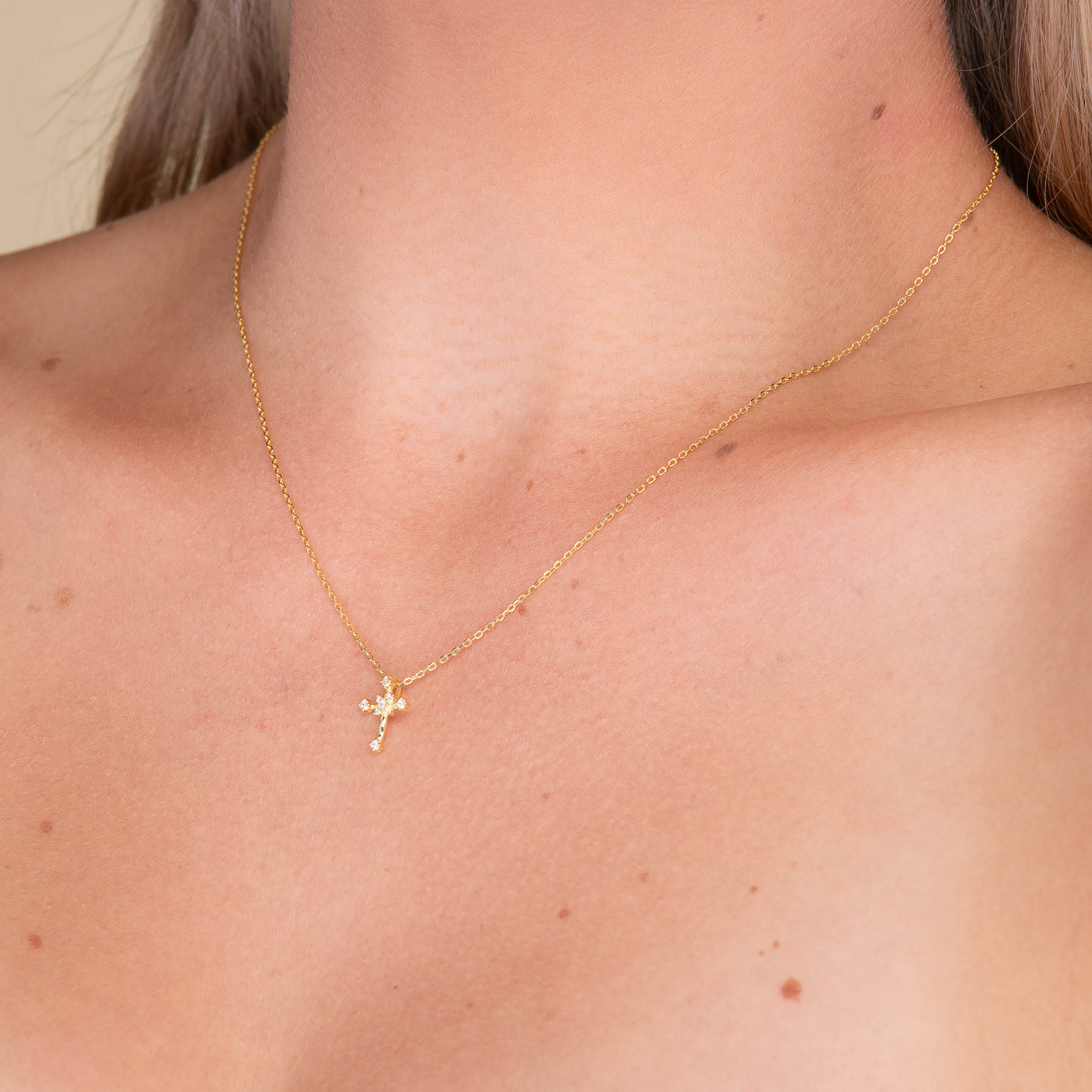 Cross Sacred Chain Necklace - Camile & Stone