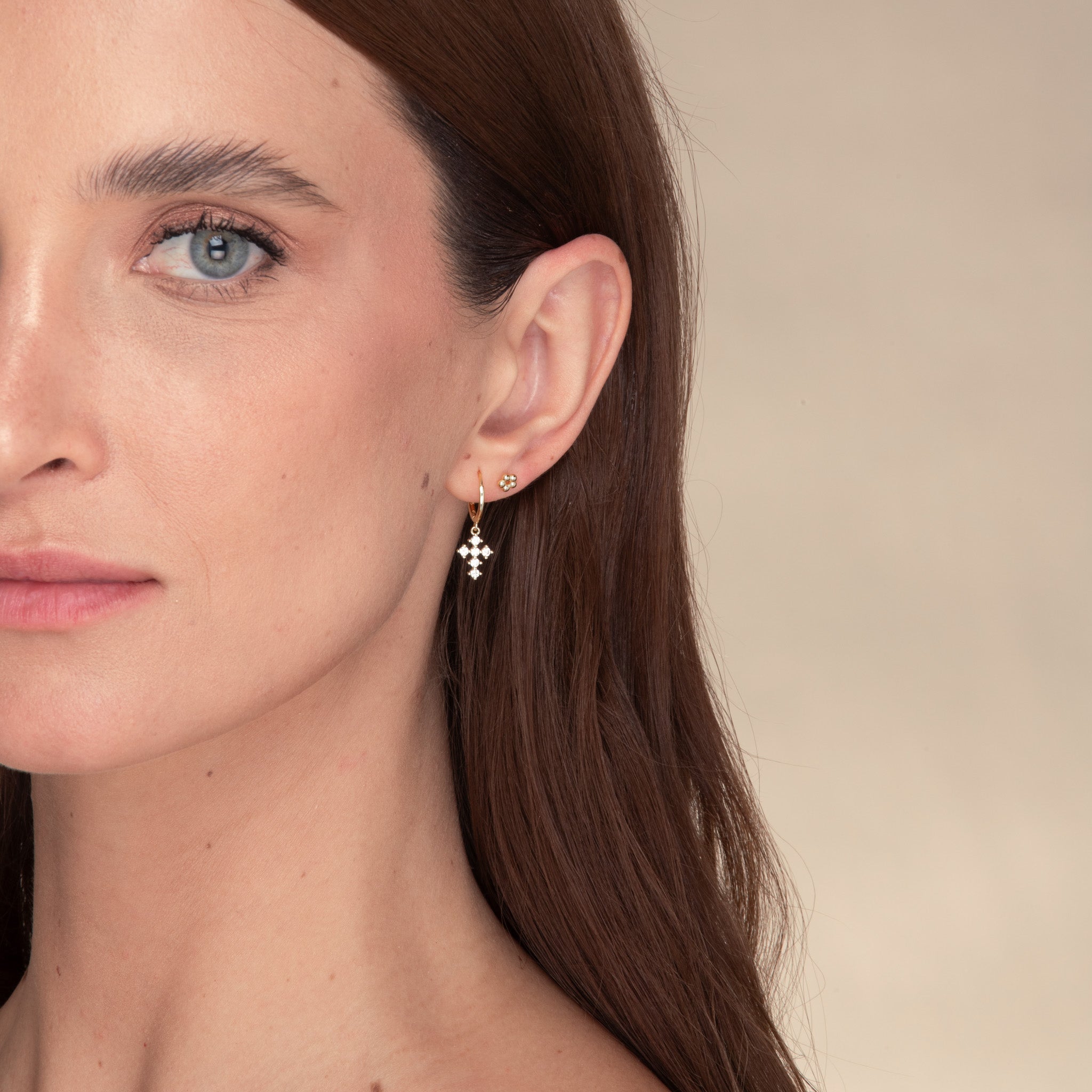 Fleur Ball Dot Stud Earrings - Camile & Stone