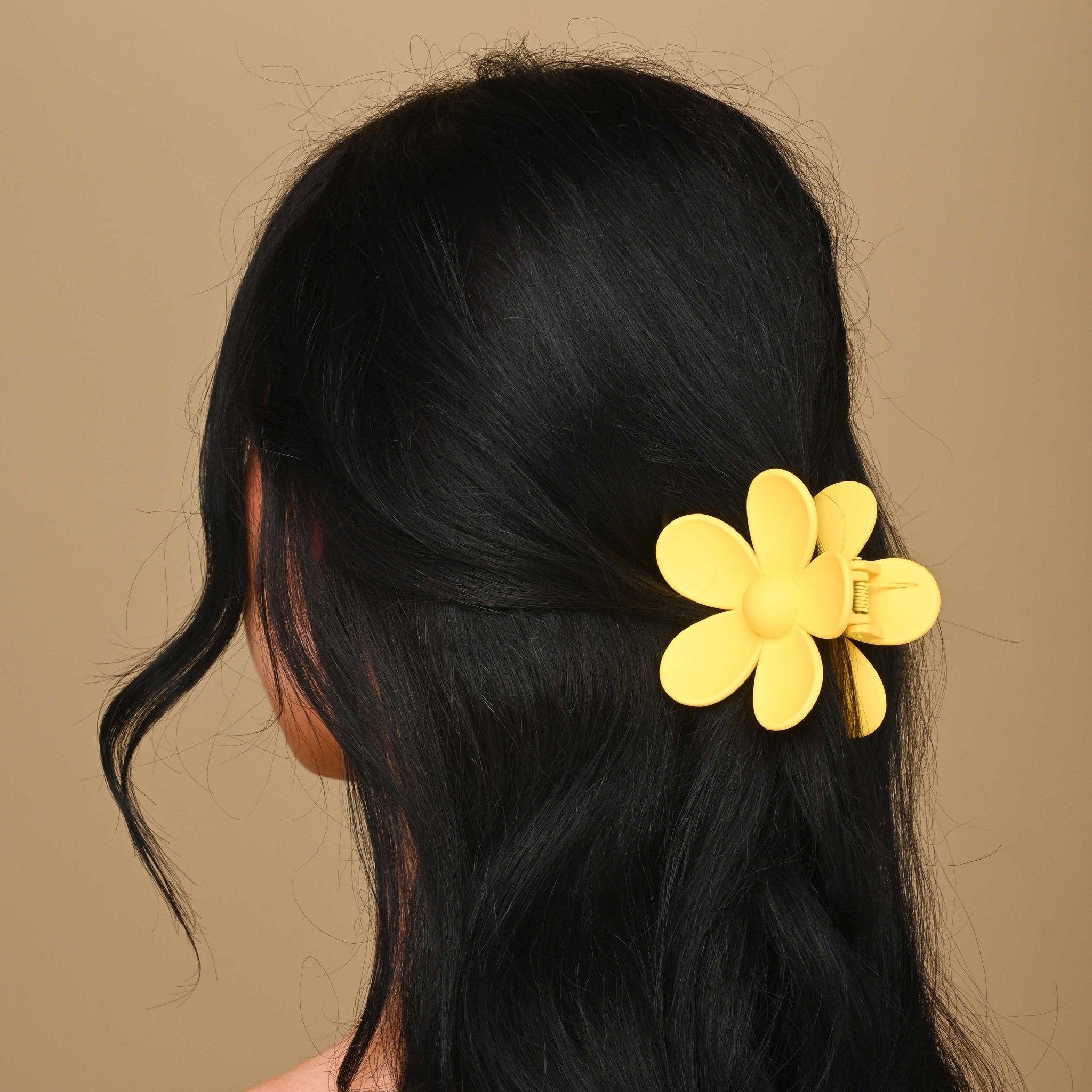 Flower Hawaiian Hair Claw Clip - Camile & Stone