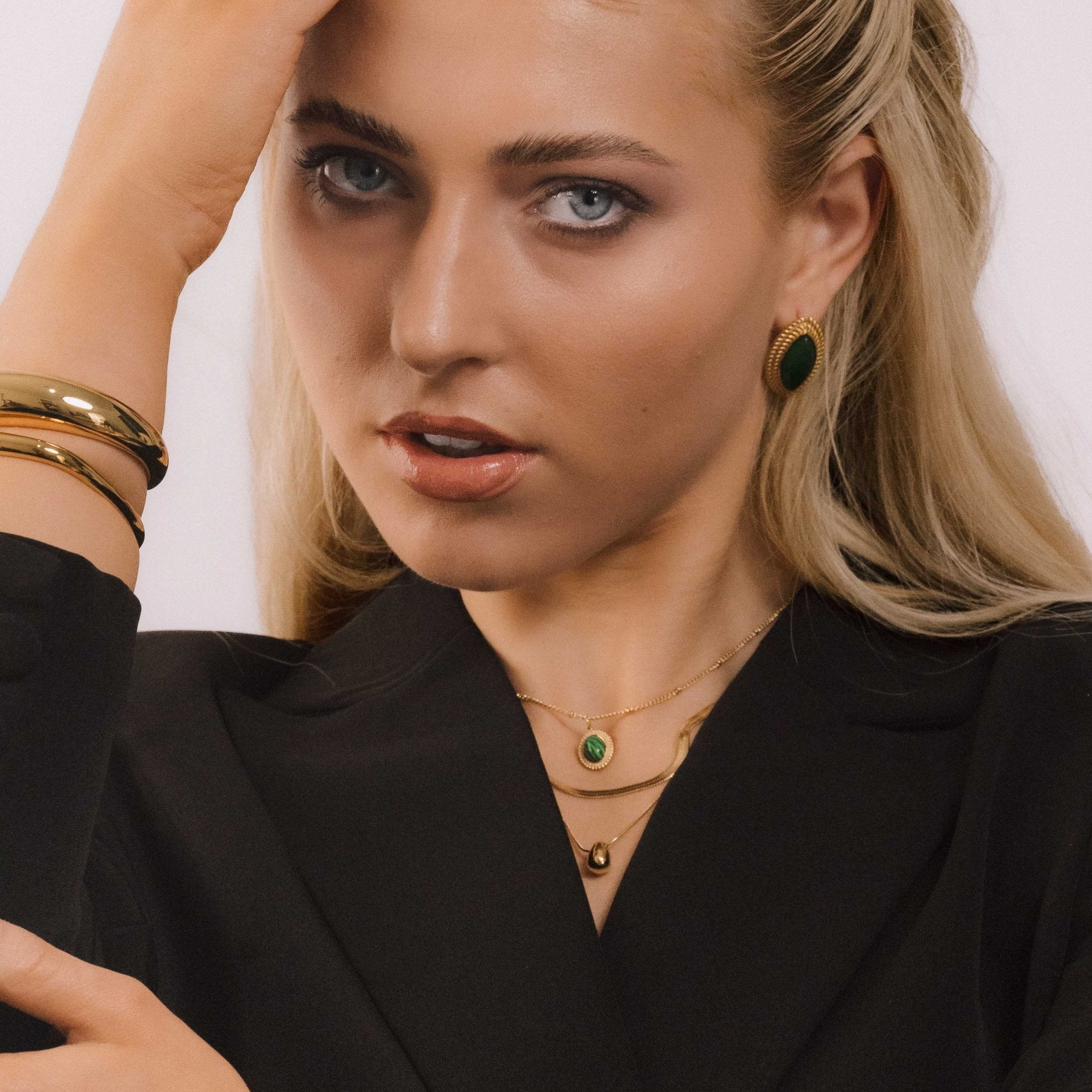 Freya Vintage Emerald Earrings - Camile & Stone