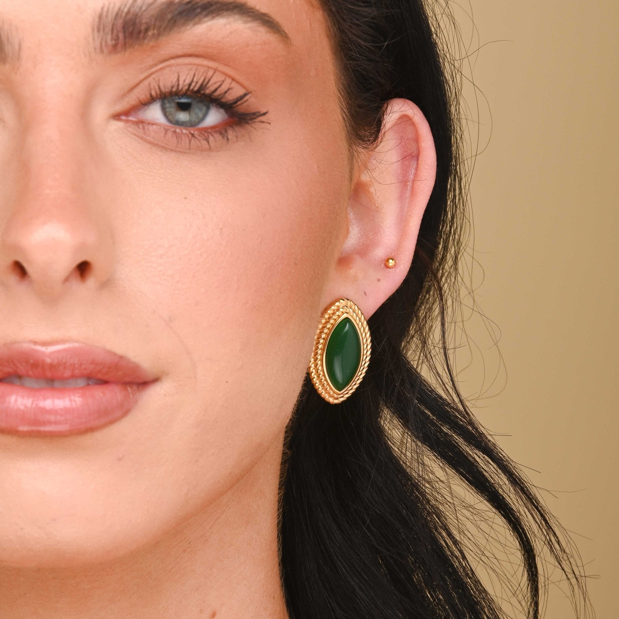 Freya Vintage Emerald Earrings - Camile & Stone