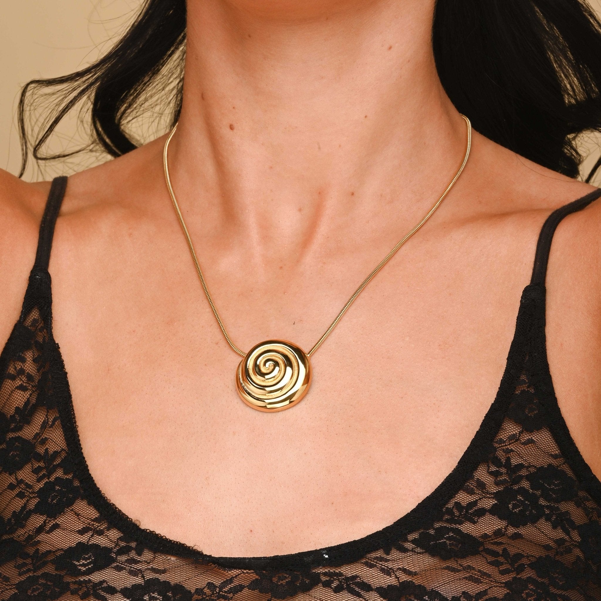 Monte Snake Chain Statement Necklace - Camile & Stone