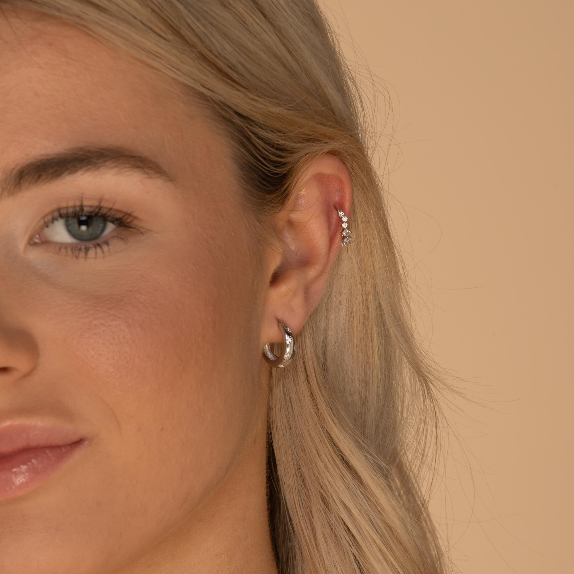 Multi Sapphire Ear Cuff - Camile & Stone