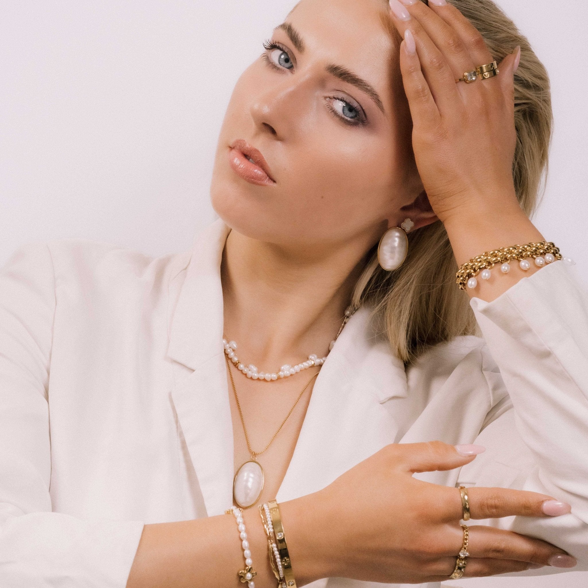 Nara Pearl Chunky Statement Bracelet - Camile & Stone