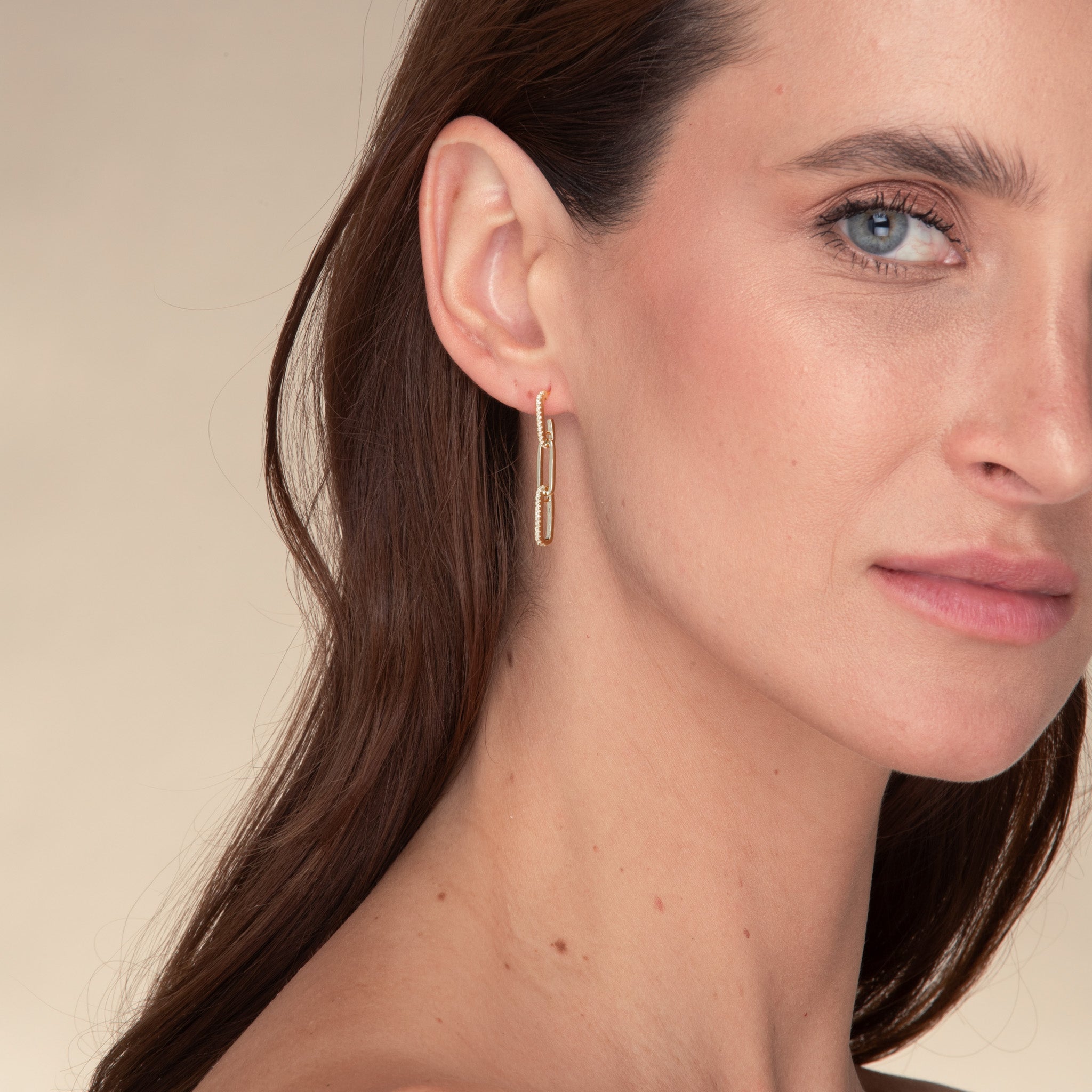 Paper Link Sapphire Earrings - Camile & Stone