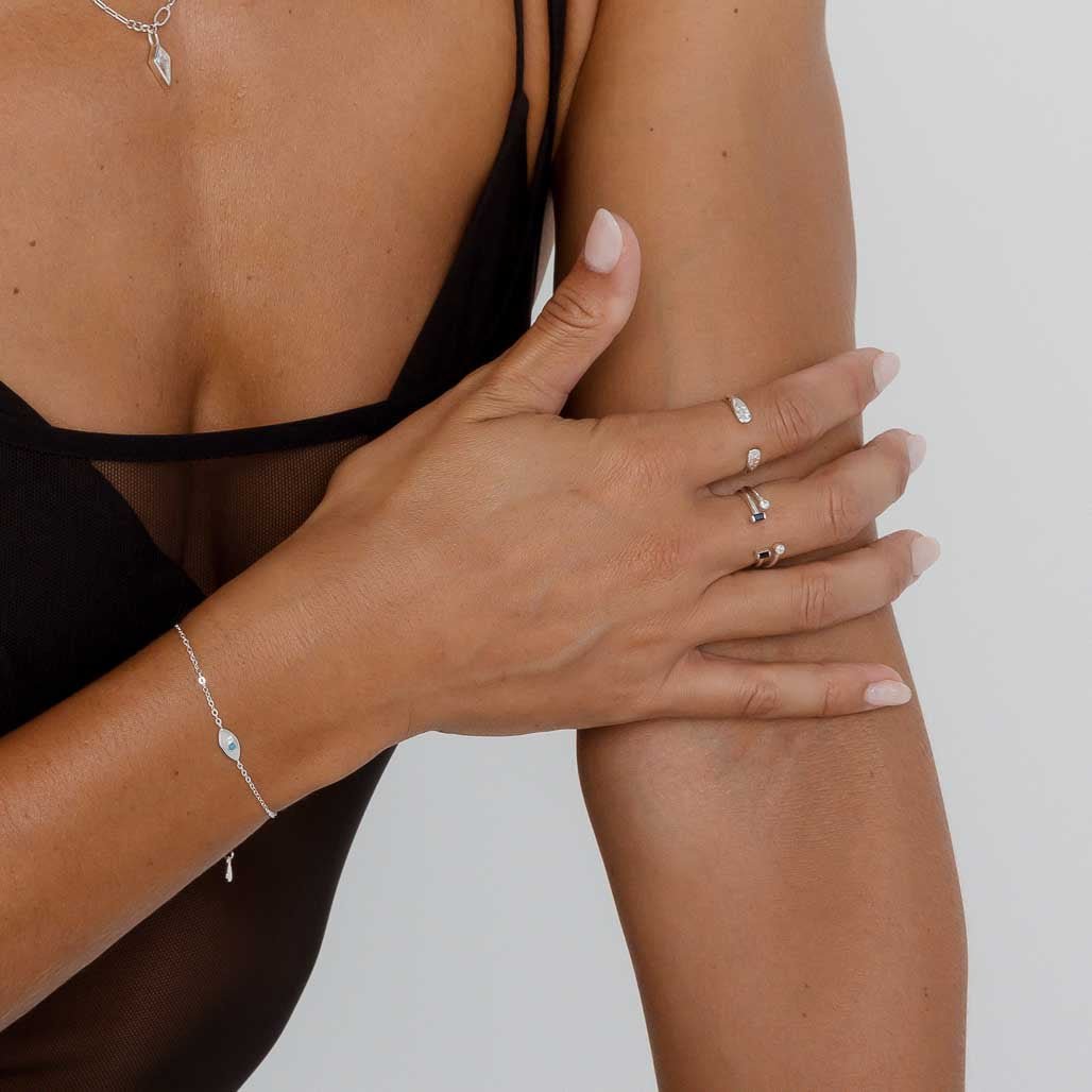 Rectangle Onyx Open Ring - Camile & Stone