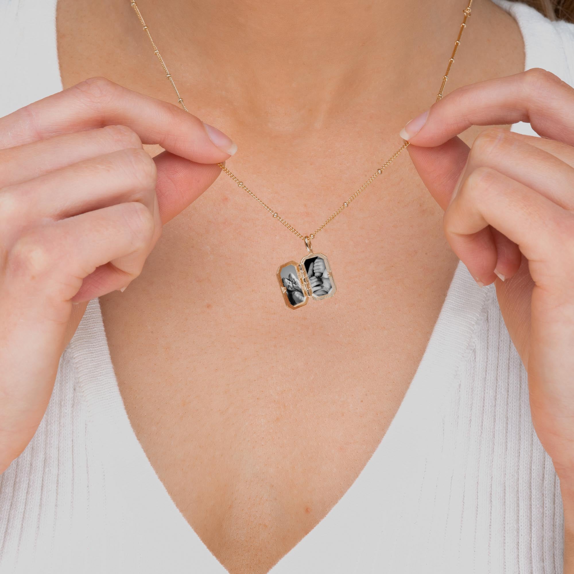 Rectangular Sapphire Photo Locket Necklace - Camile & Stone