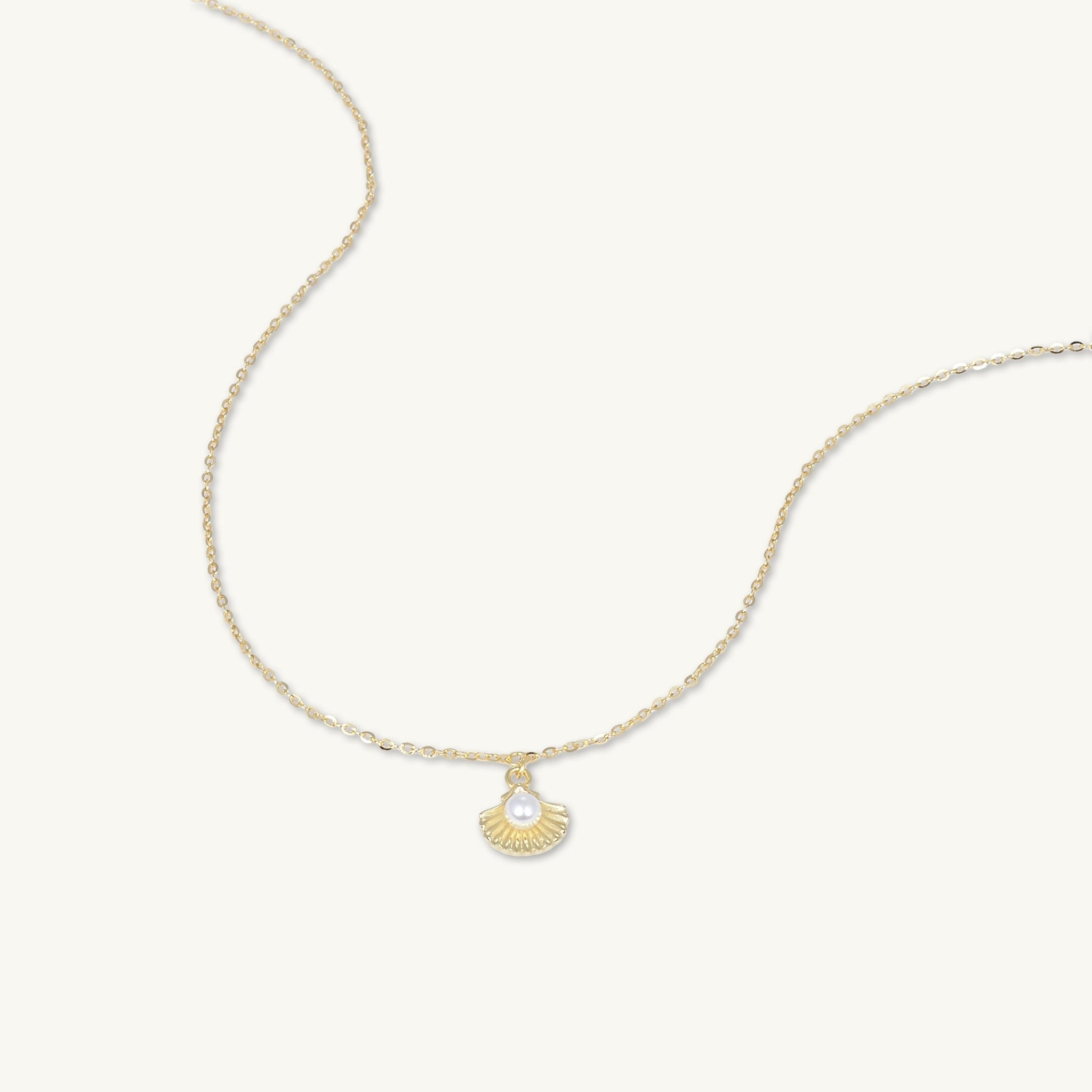 Shell Pearl Necklace - Camile & Stone