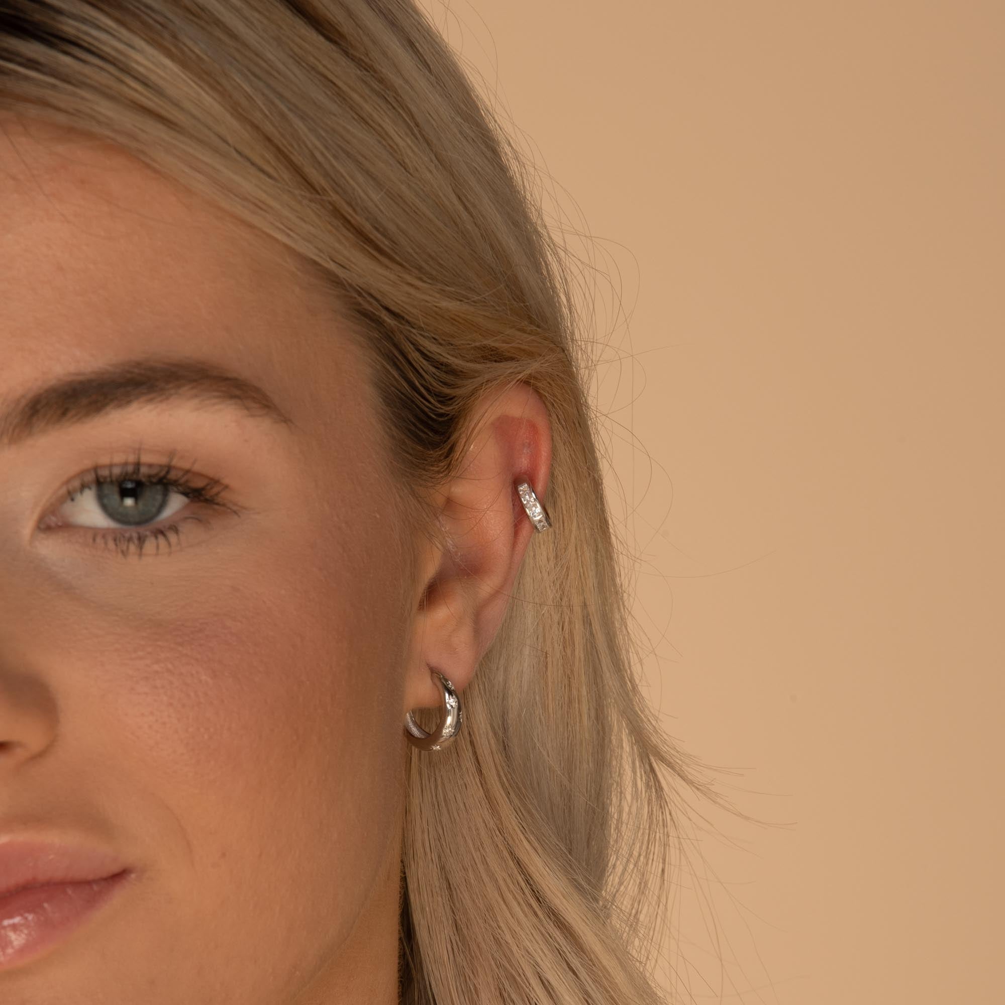Single Sapphire Ear Cuff - Camile & Stone