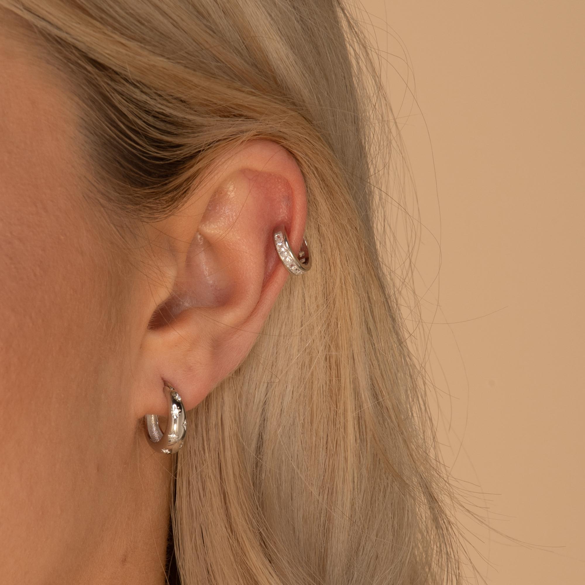 Single Sapphire Ear Cuff - Camile & Stone