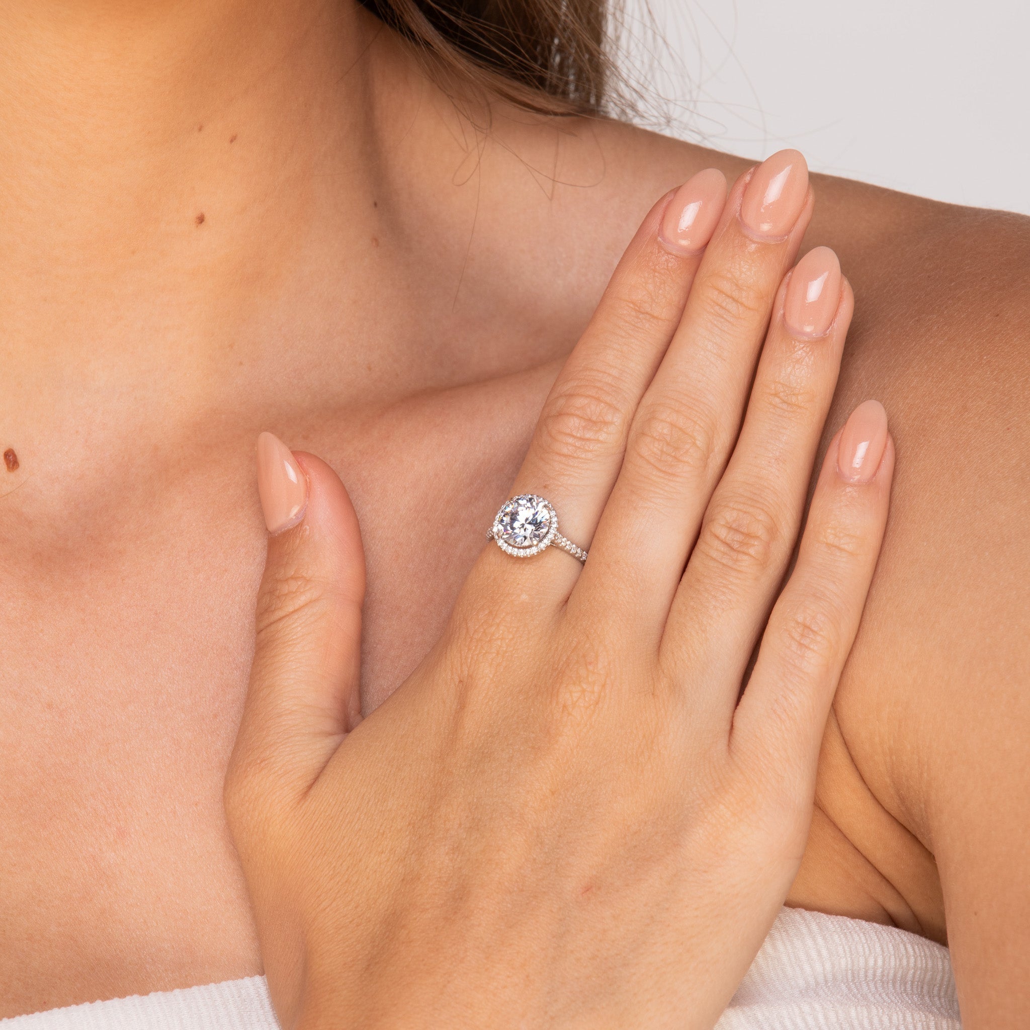 The Eliza Round Sapphire Engagement Ring - Camile & Stone