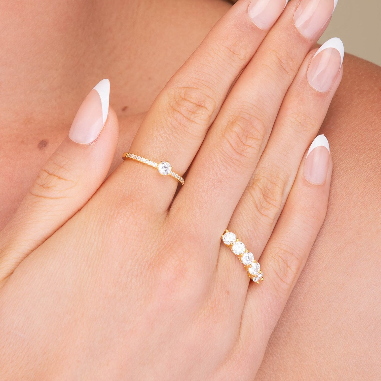 The Mirage Round Sapphire Engagement Ring - Camile & Stone