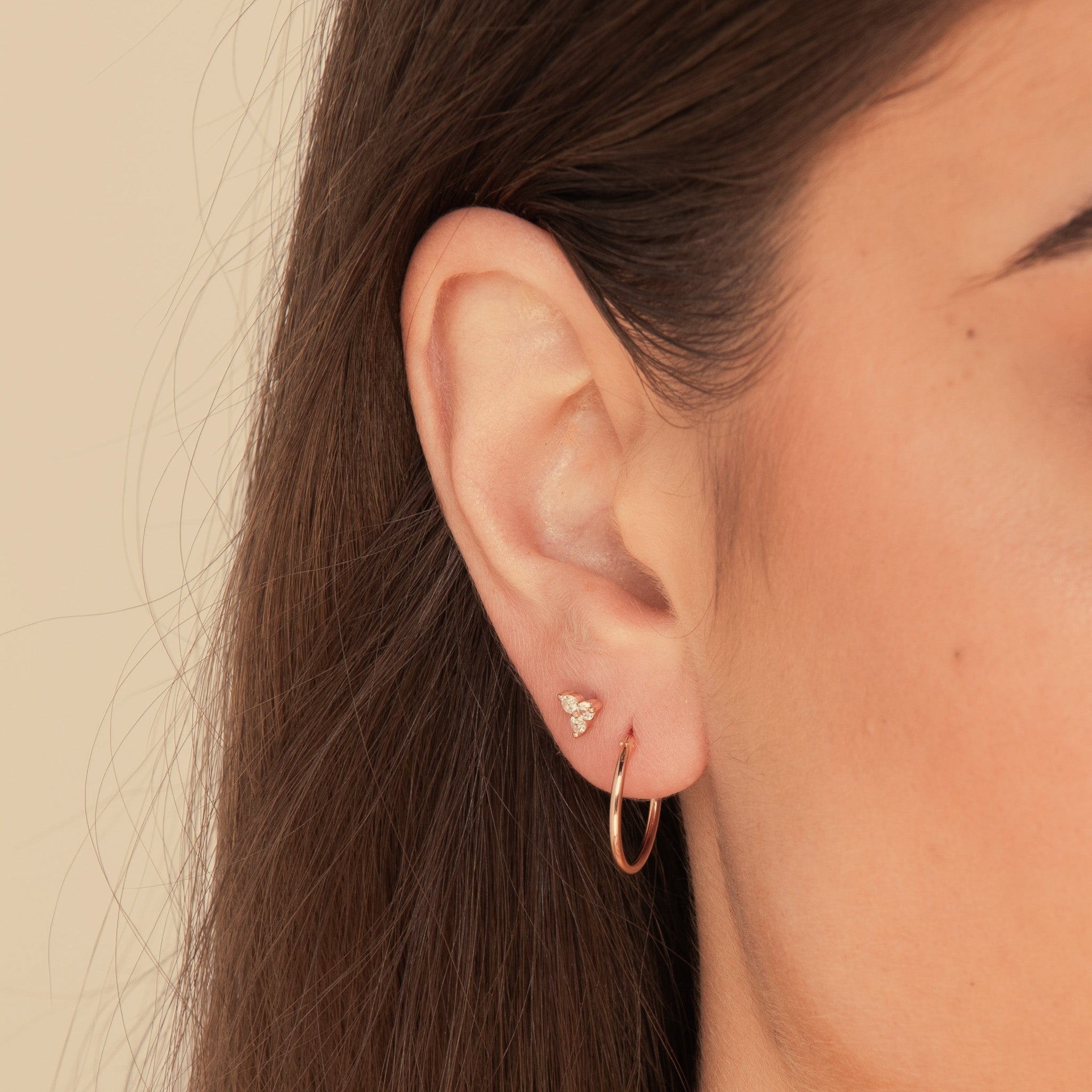 Thin Basic Medium Hoops - Camile & Stone