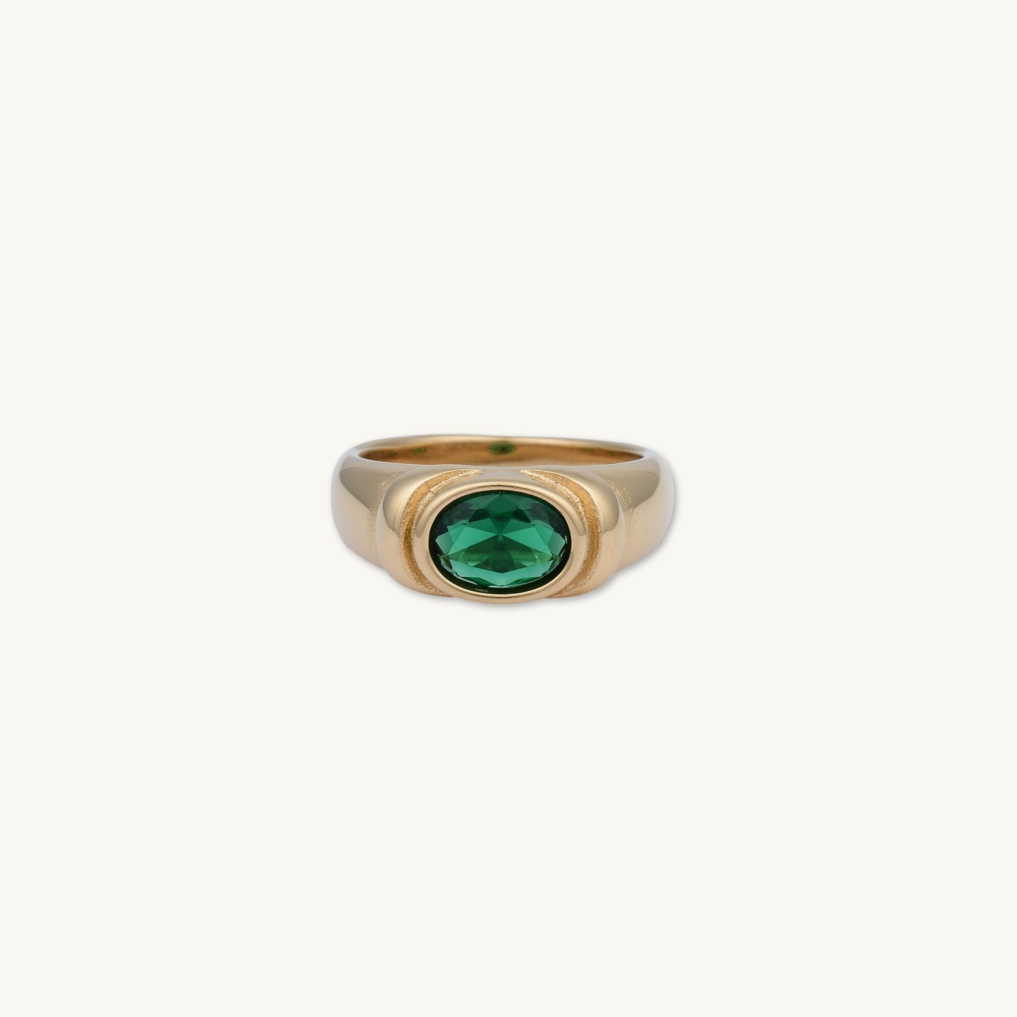 Vintage Oval Emerald Statement Ring - Camile & Stone