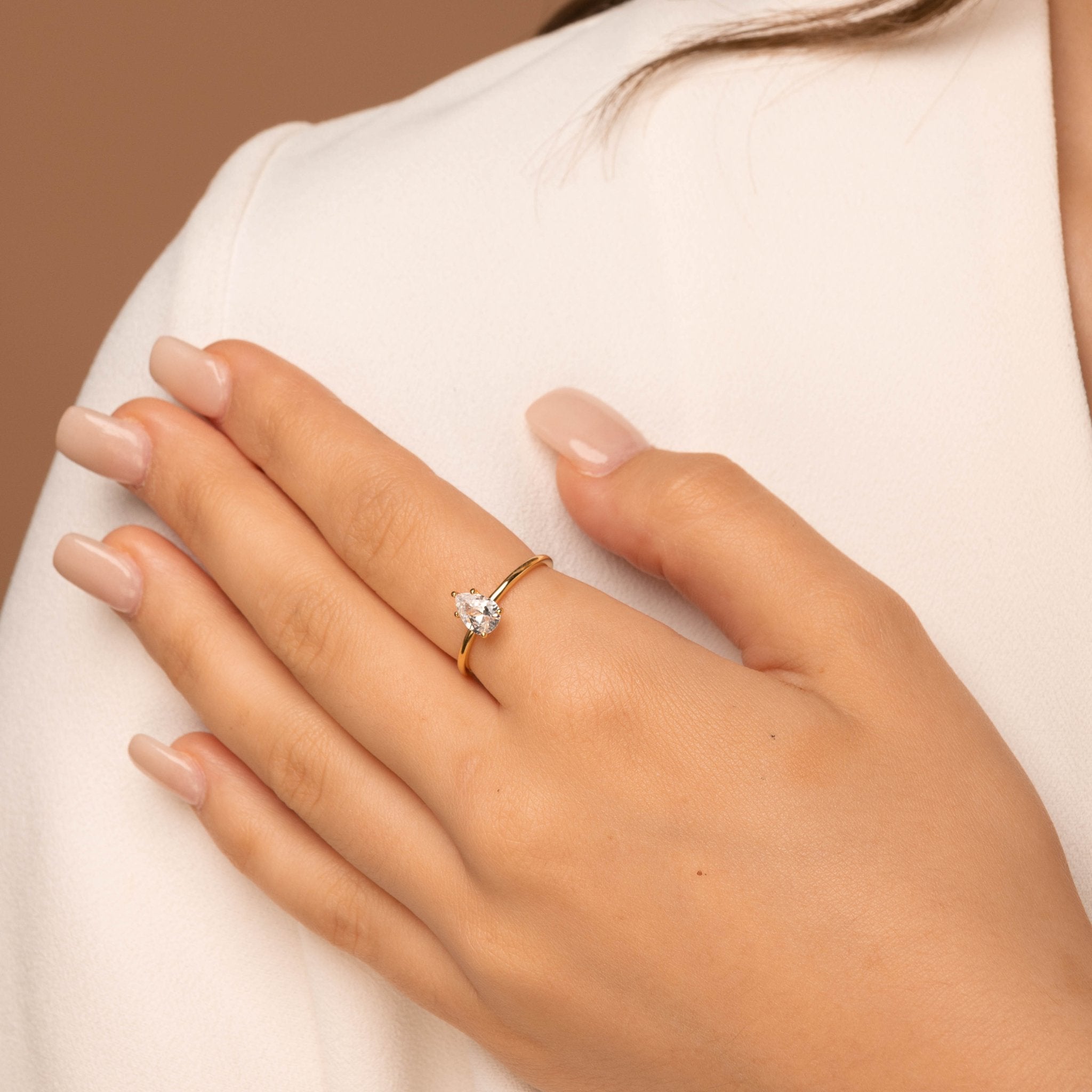 Pear Sapphire Band Ring - Camile & Stone