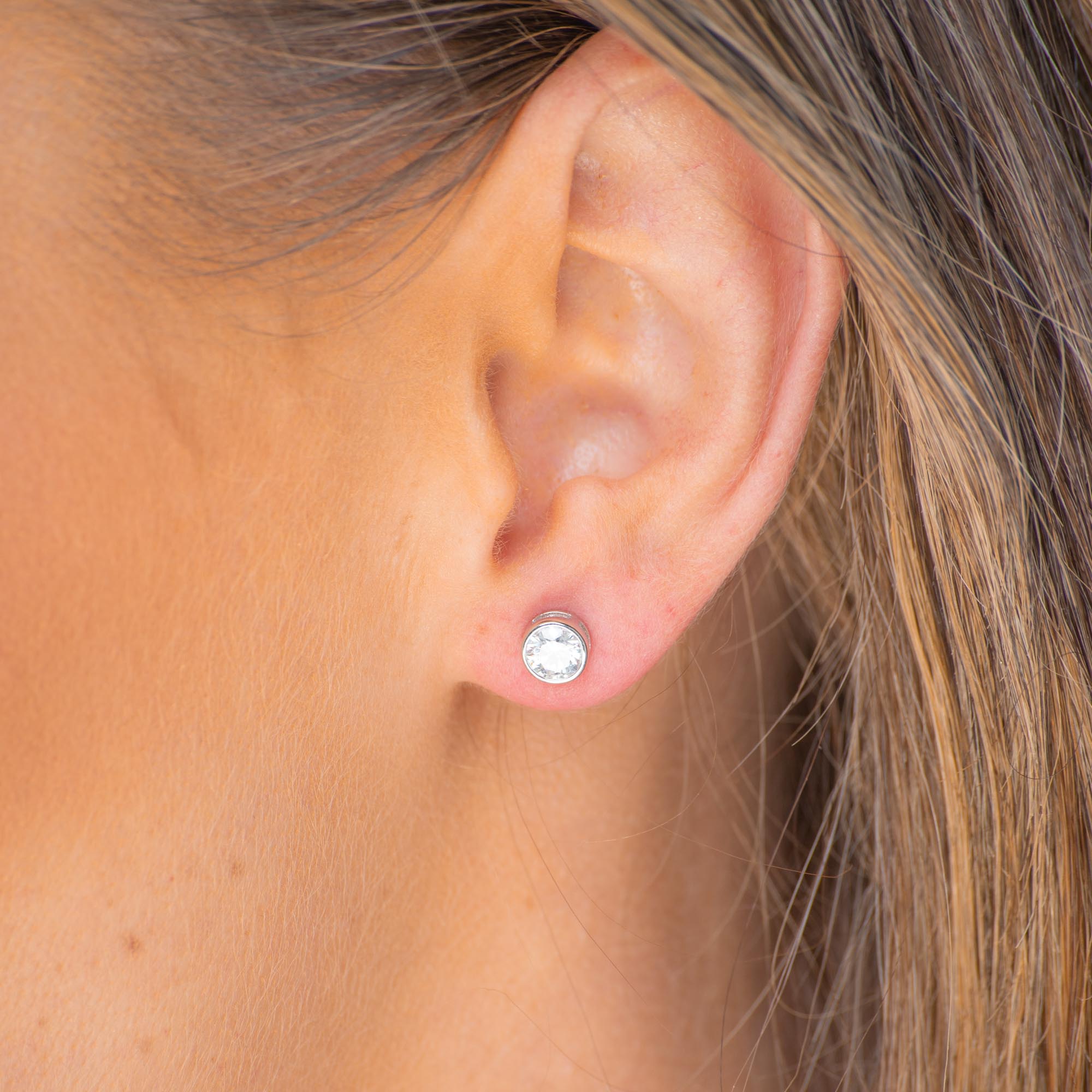 Round Moissanite Stud Earrings 0.5 Carat - Camile & Stone