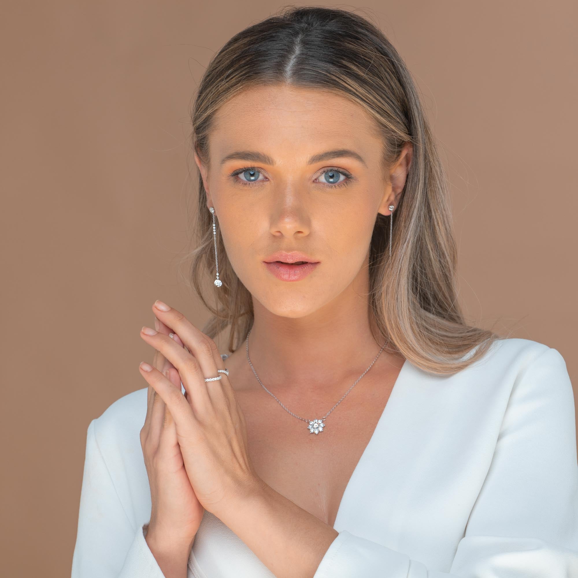 Sunflower Solitaire Moissanite Necklace 1 Carat - Camile & Stone