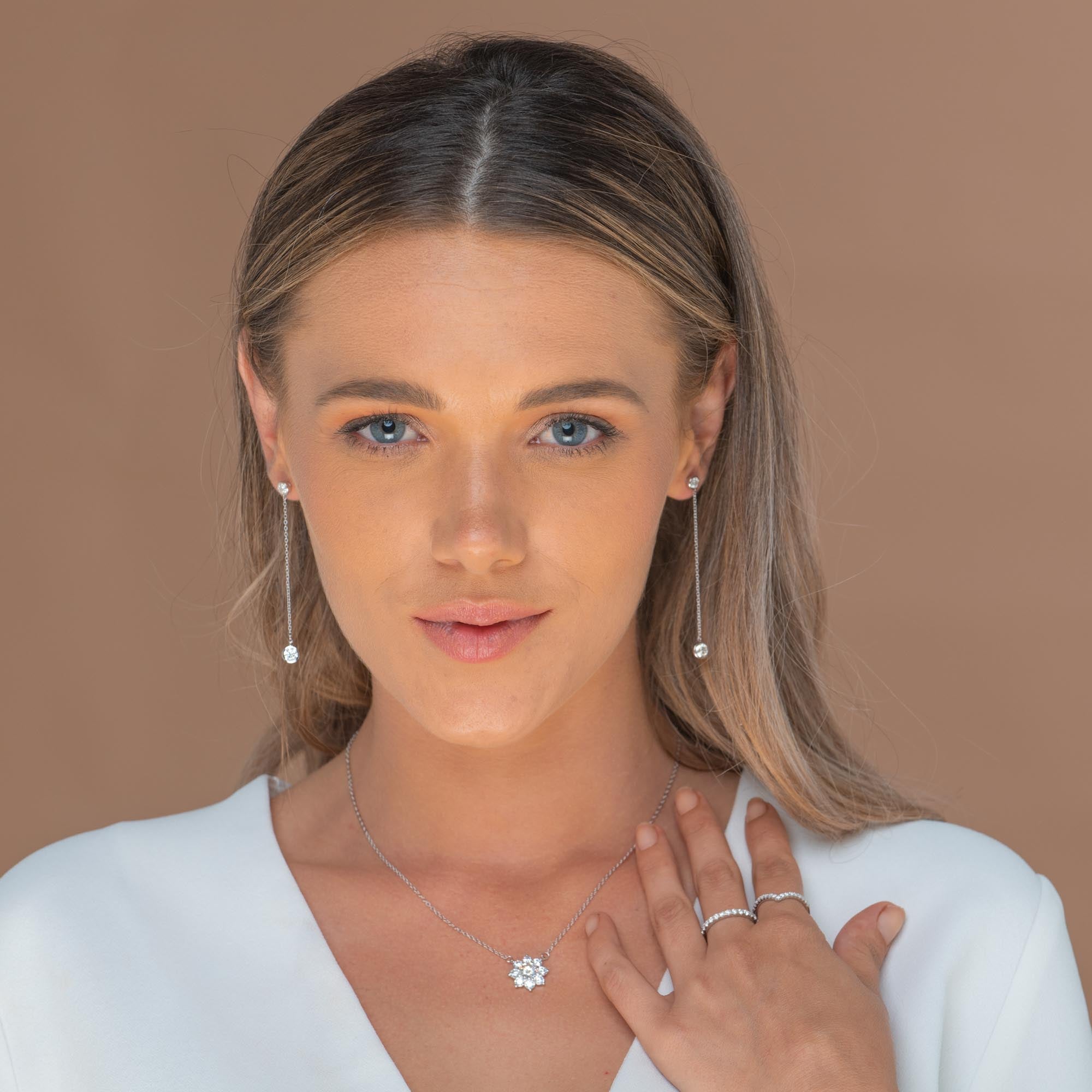 Sunflower Solitaire Moissanite Necklace 1 Carat - Camile & Stone