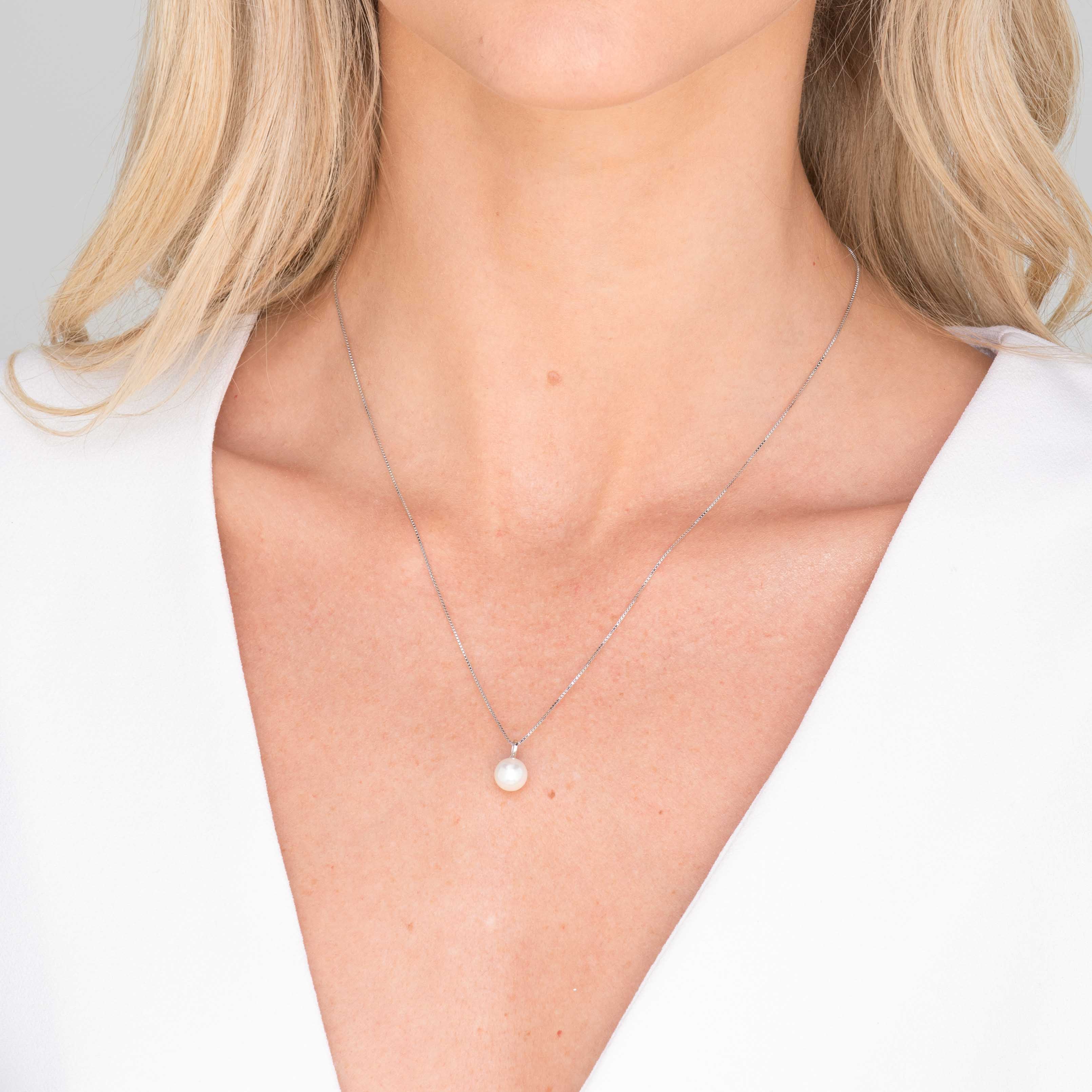 Classic Freshwater Pearl Drop Necklace