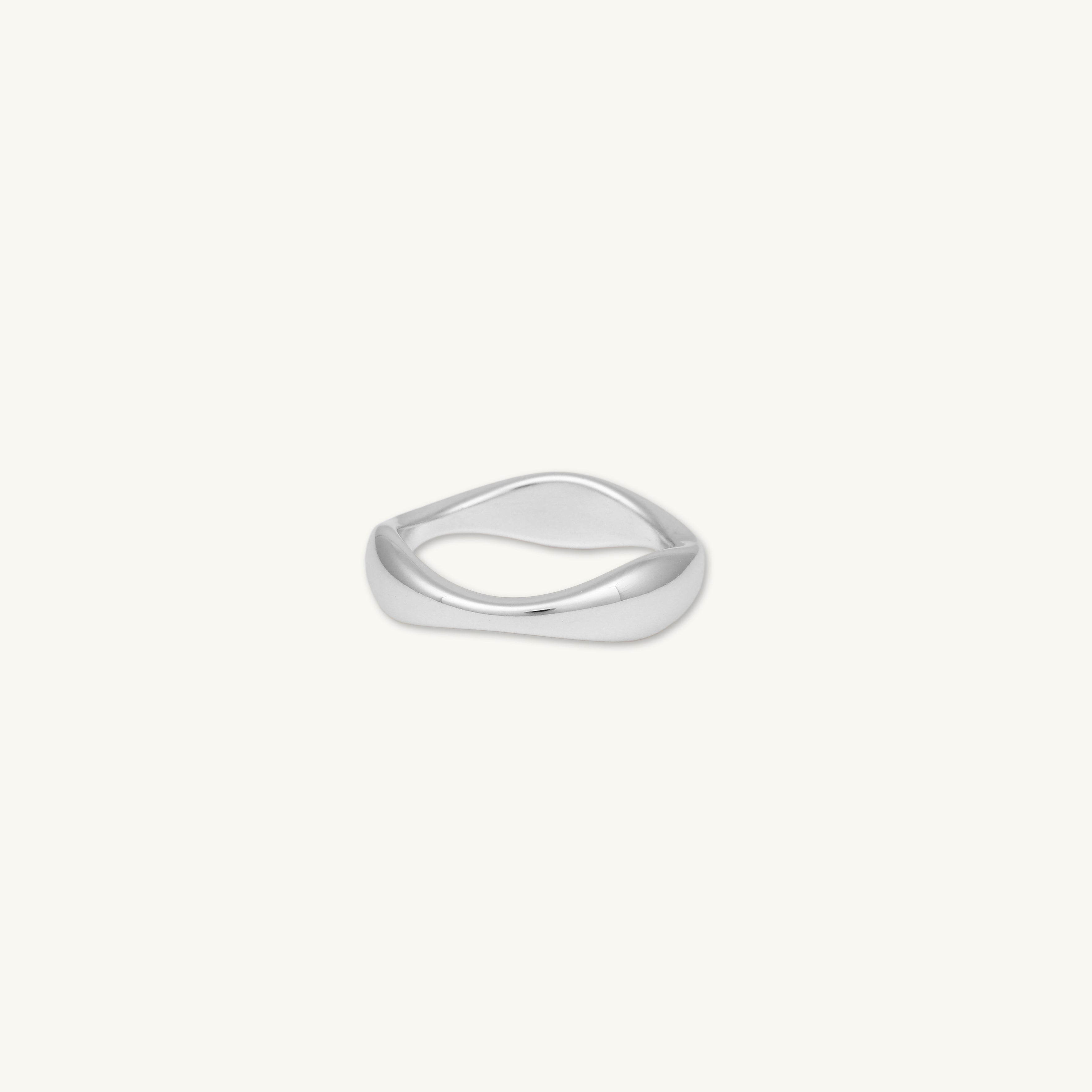 Wavy Dome Statement Ring