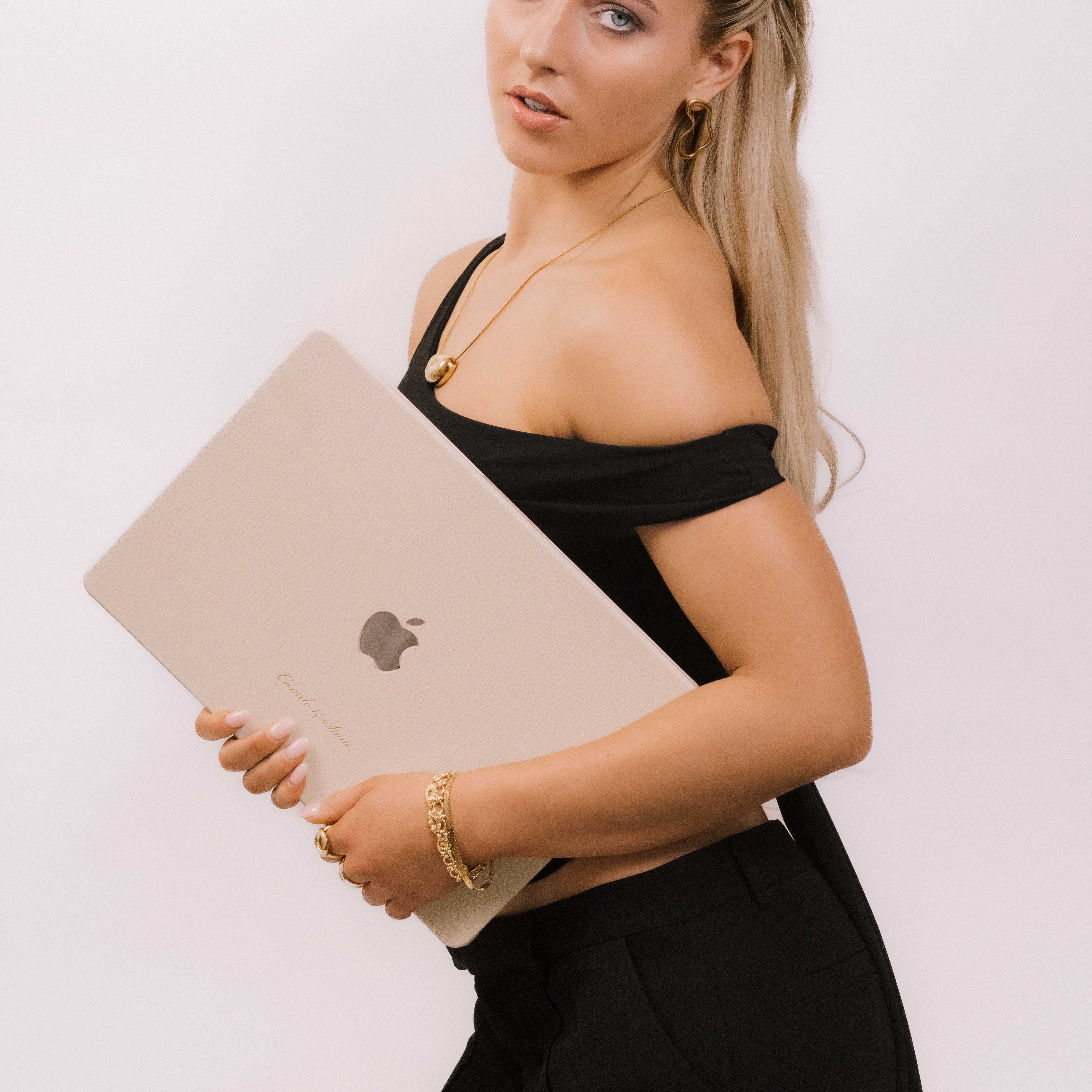 Beige Pebble Laptop Case [PRE-ORDER]
