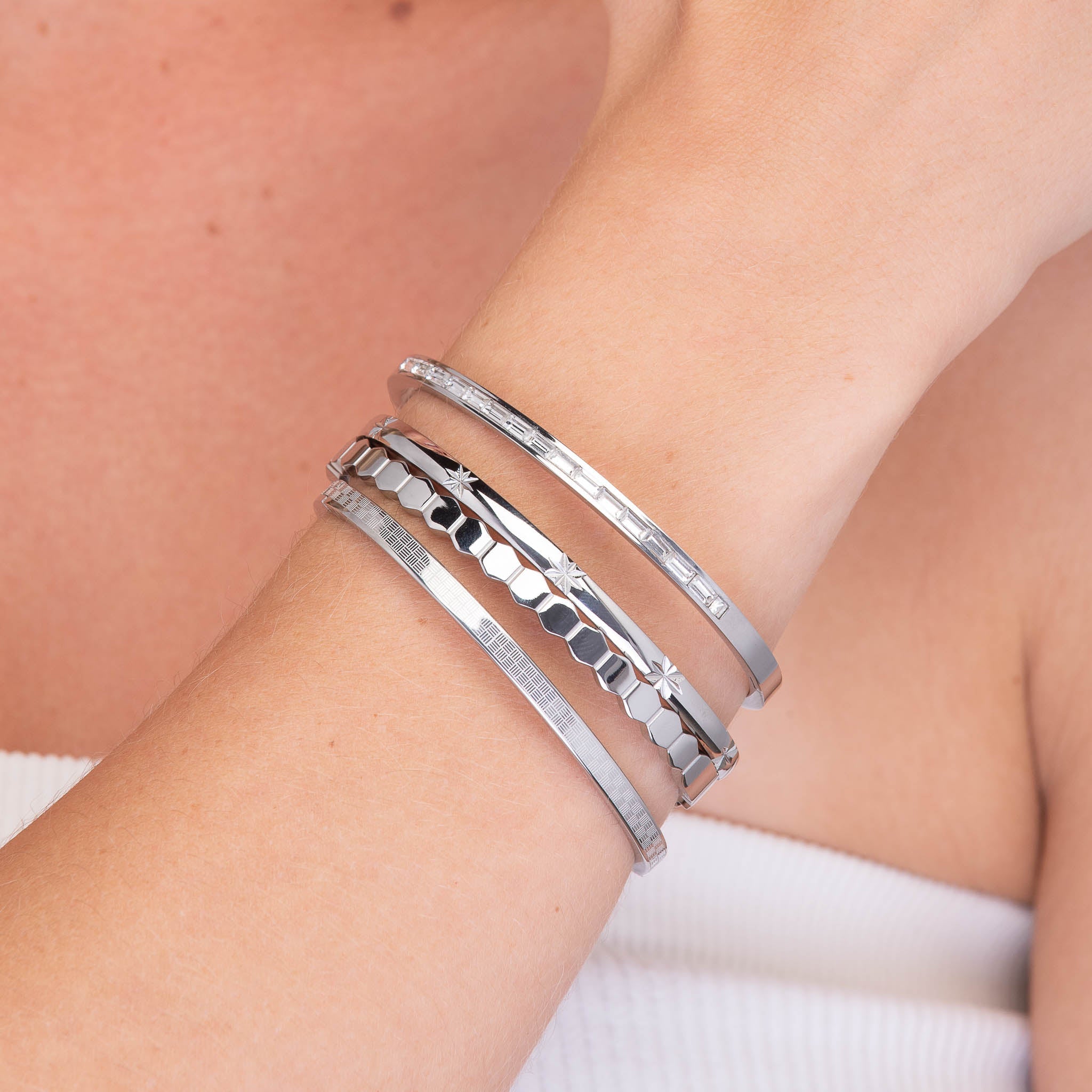 Checkered Hinged Bangle Bracelet - Camile & Stone