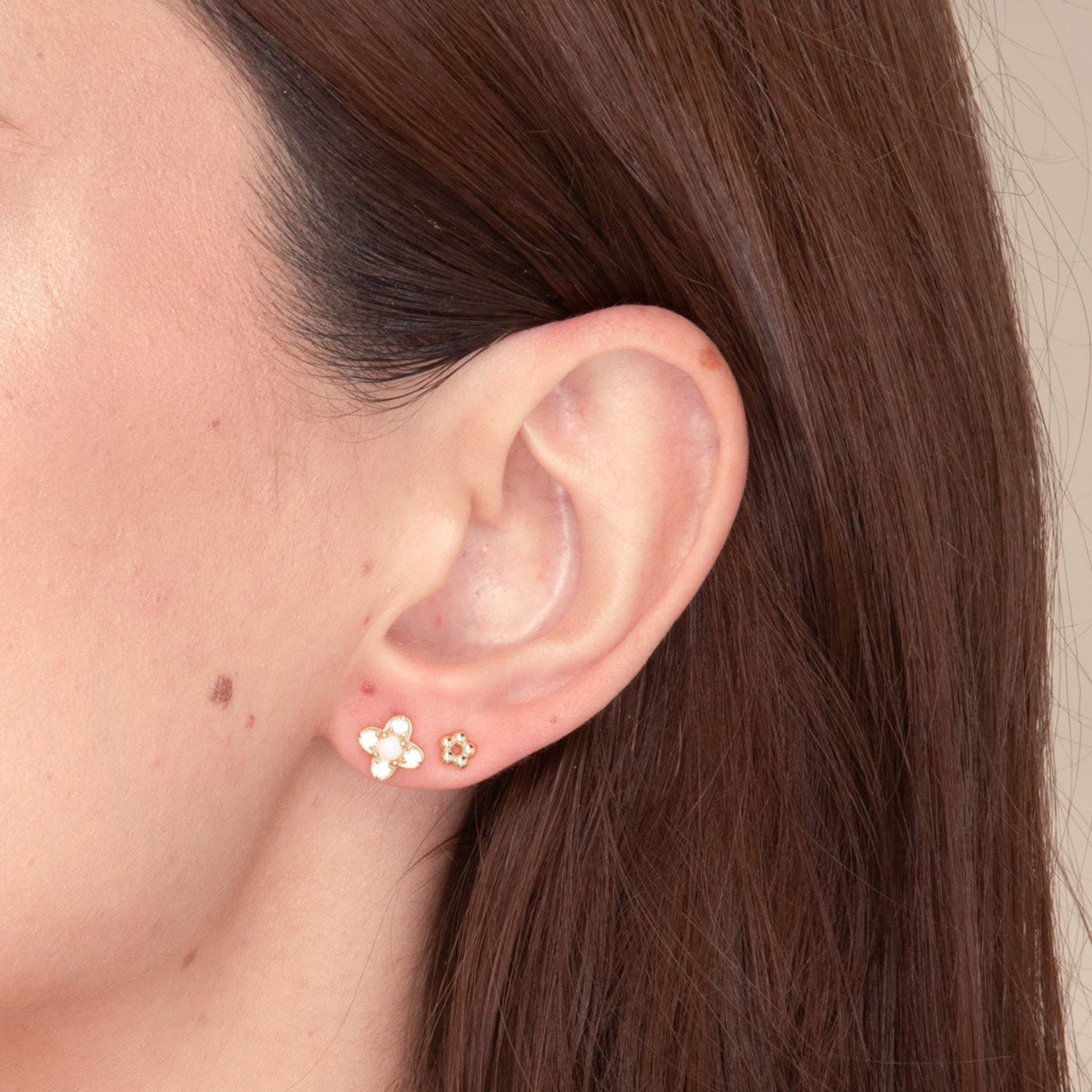 Clover Opal Zirconia Stud Earrings - Camile & Stone