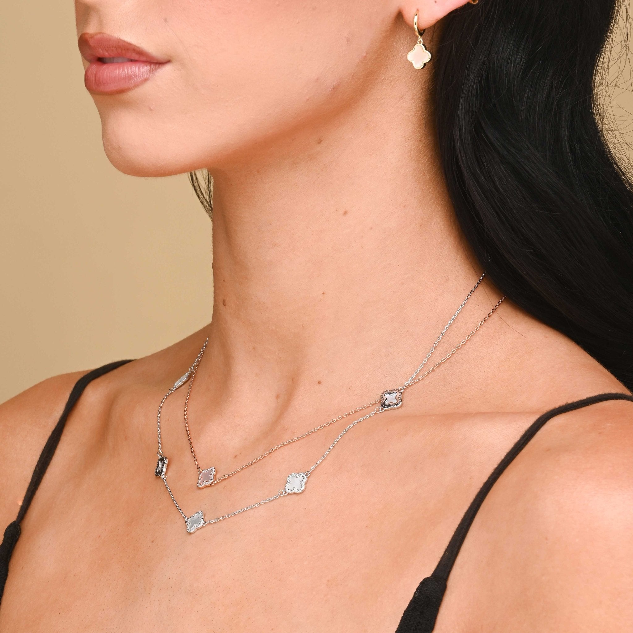 Clover Single MOP Sapphire Necklace - Camile & Stone